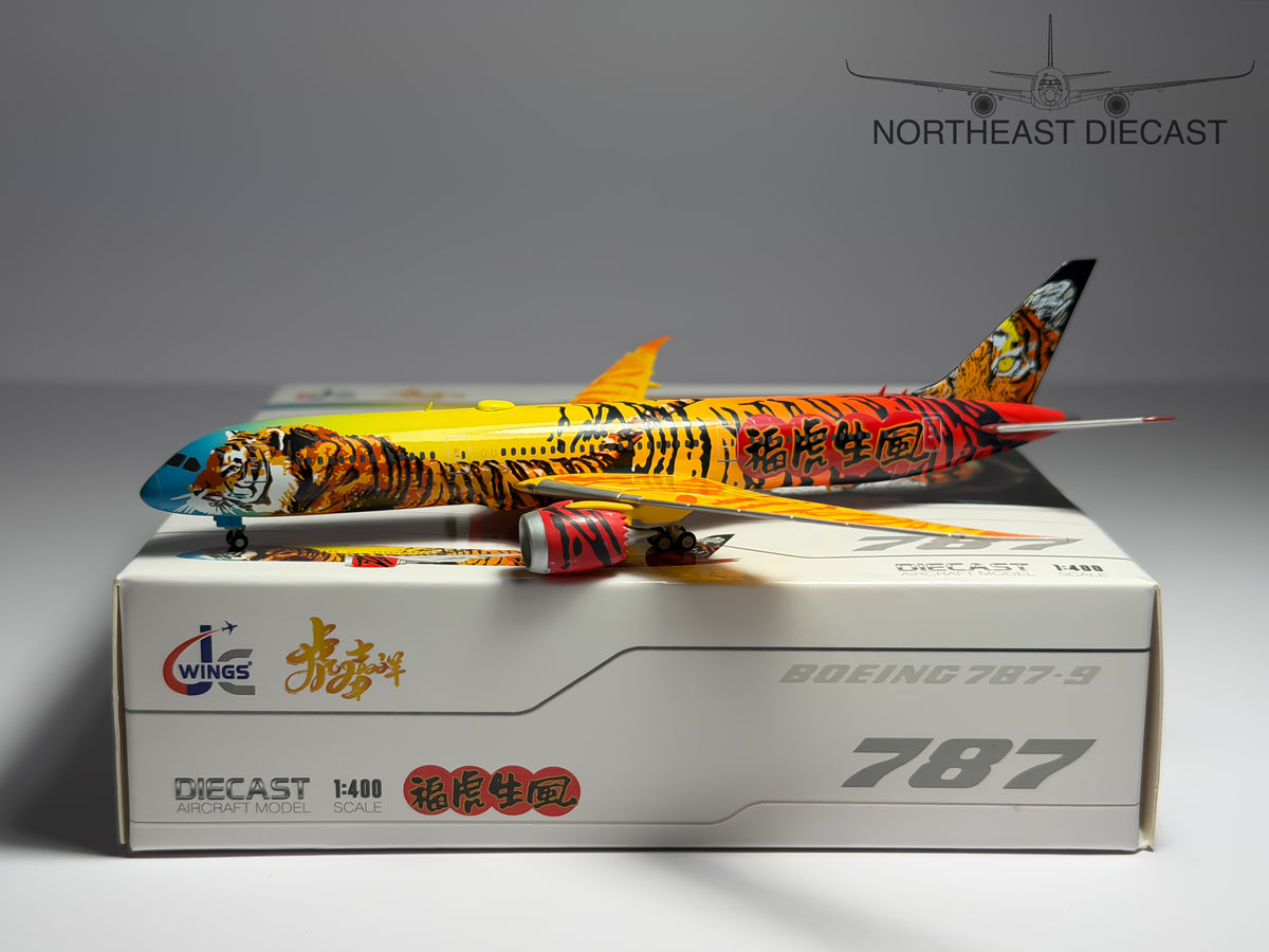 Tsungwei Moo - Boeing 787-9 Fantaisie 1/400 JC Wings (LH8022)