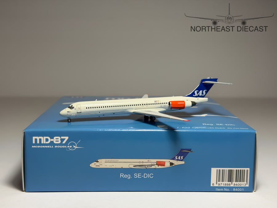 SAS Scandinavian Airlines McDonnell Douglas MD-87 1:400 NG Models SE-DIC (84001)