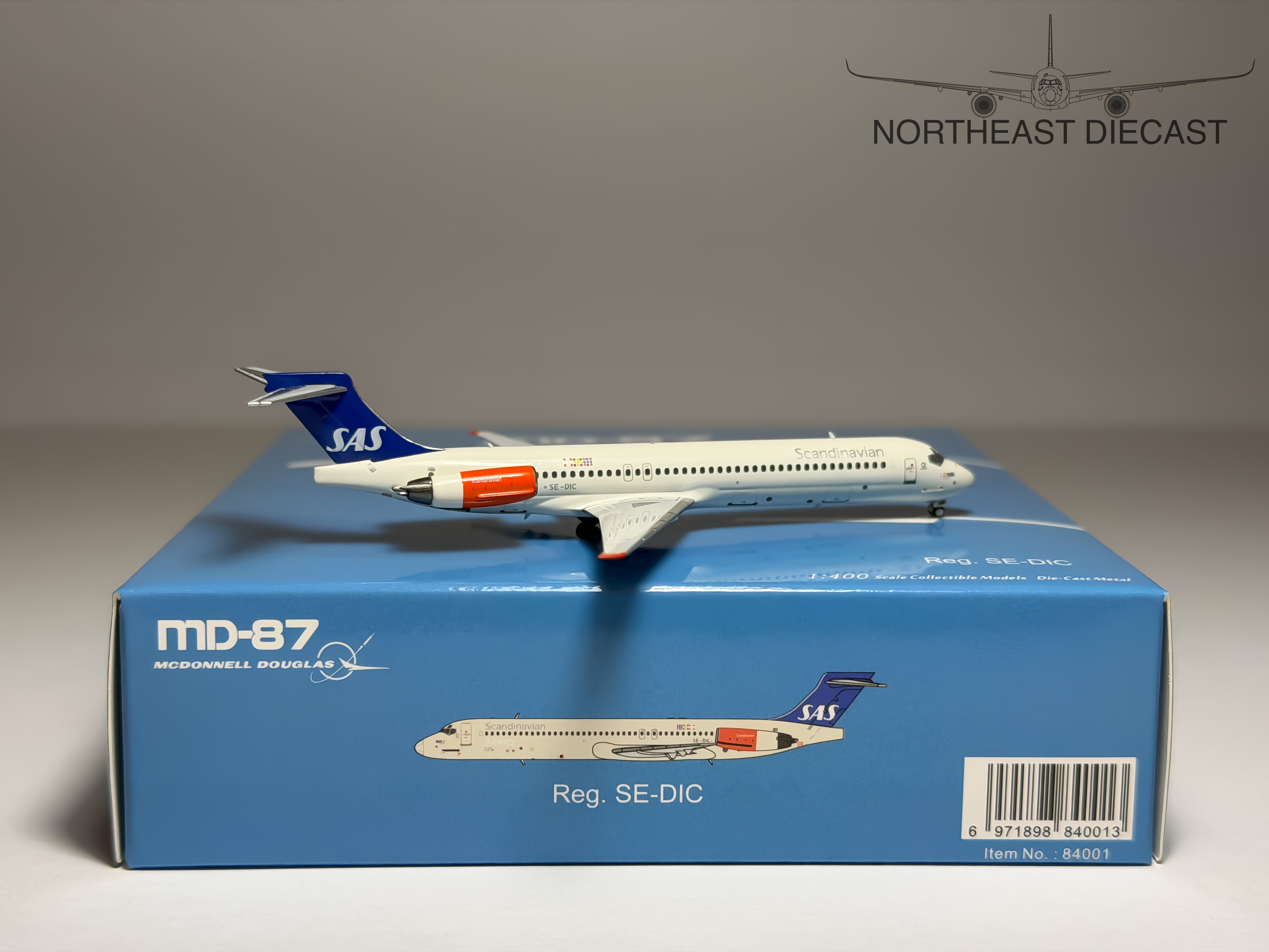 SAS Scandinavian Airlines McDonnell Douglas MD-87 1:400 NG Models SE-DIC (84001)