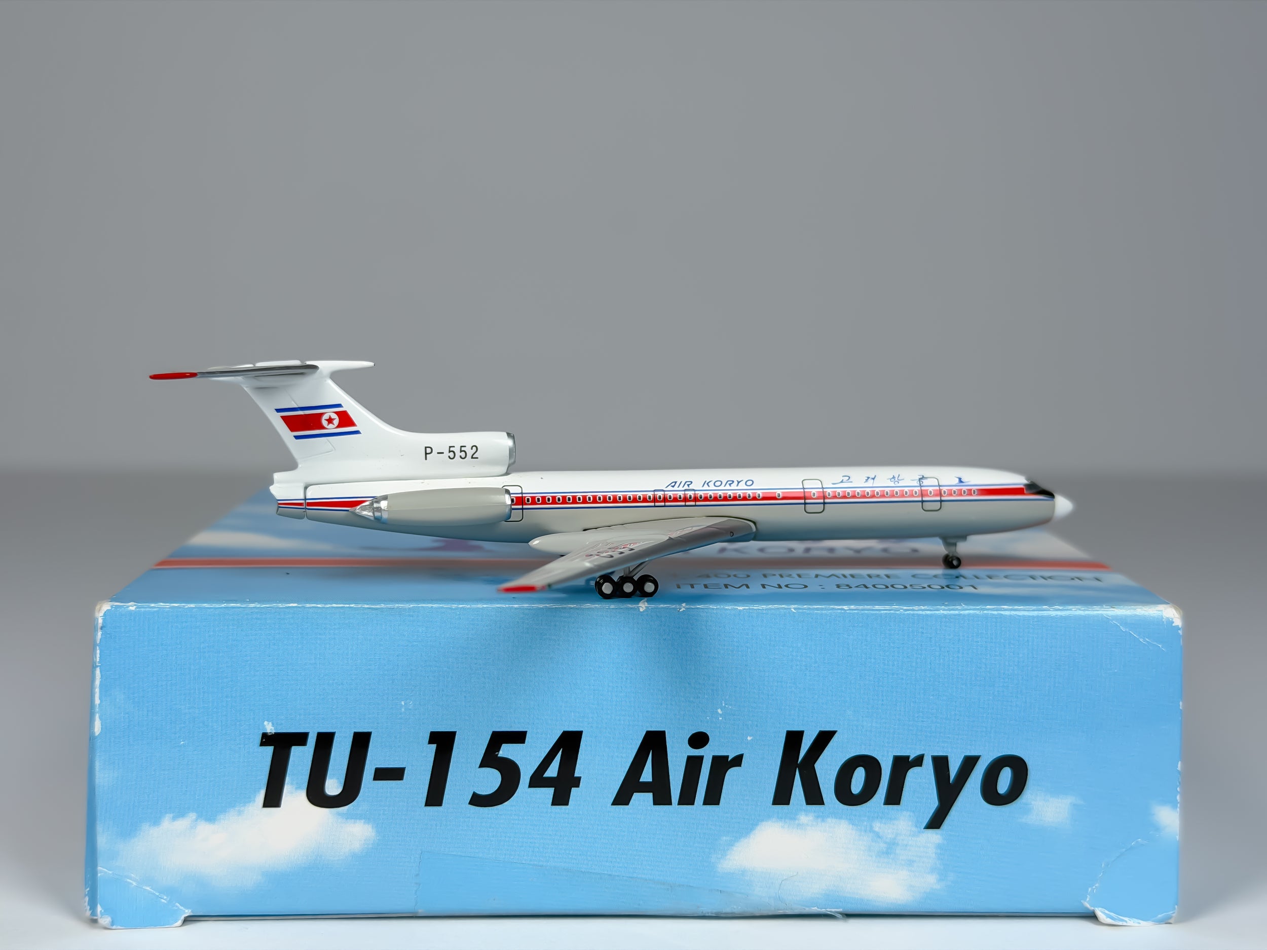 Air Koryo Tupolev TU-154B 1:400 Tucano Line P-552 (84005001)