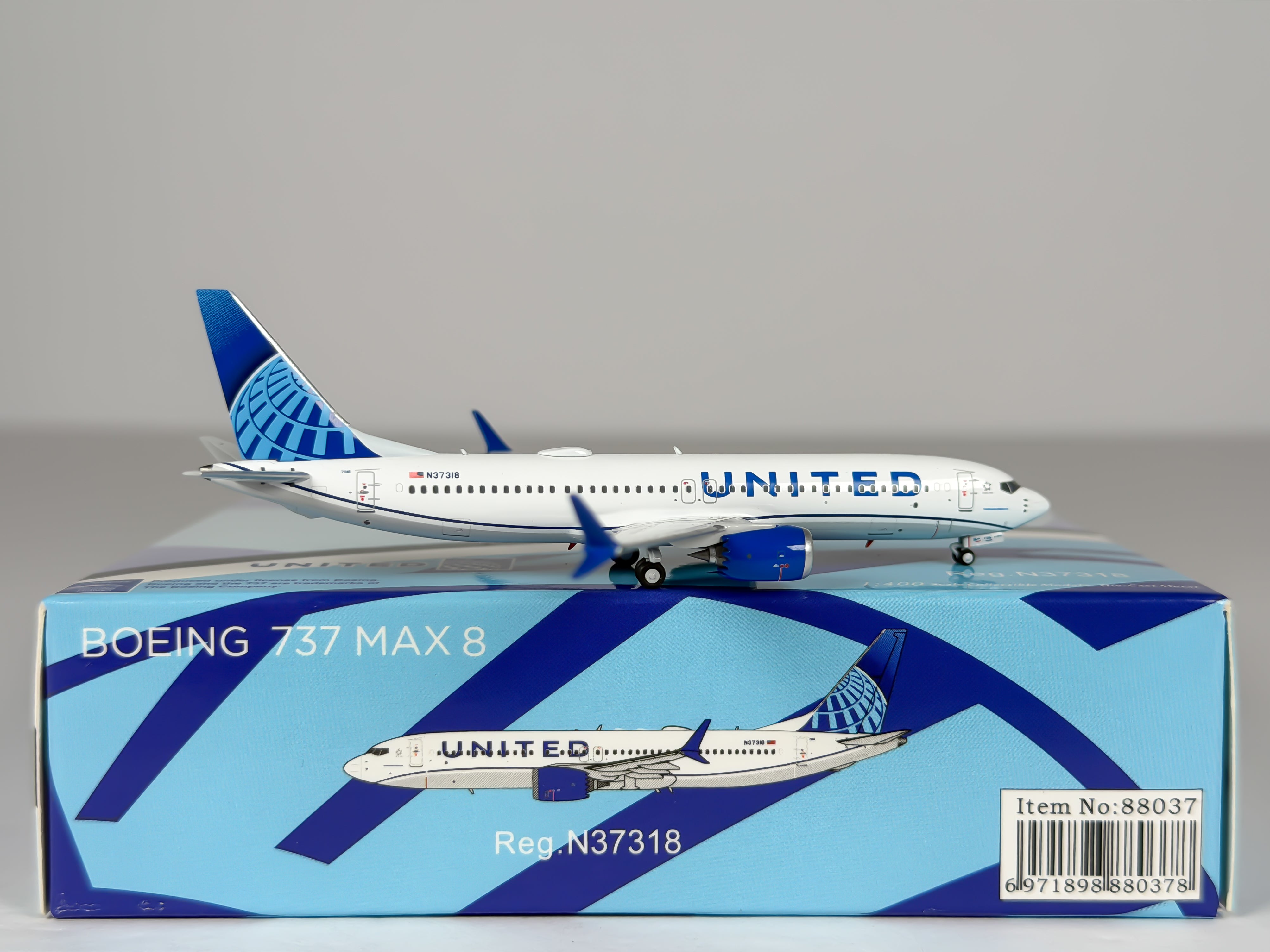 United Airlines Boeing 737 MAX 8 1:400 NG Models N37318 (88037)