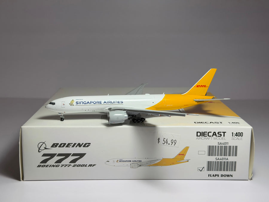 JC Wings 1:400 Singapore Airlines Boeing 777-FZB 9V-DHA DHL Flaps Down SA4011A