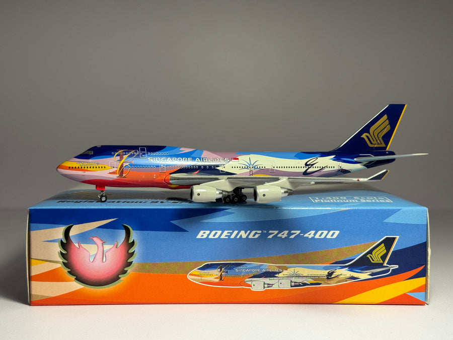 Phoenix Models 1:400 Singapore Airlines Boeing 747-400 9V-SPL Tropical scheme 10703
