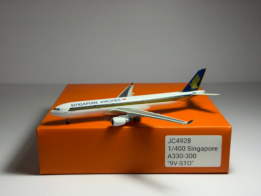 Singapore Airlines Airbus A330-300 1:400 JC Wings 9V-STO (JC4928)
