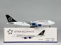 United Airlines Boeing 747-400 1:400 Apollo N121UA (A13054)