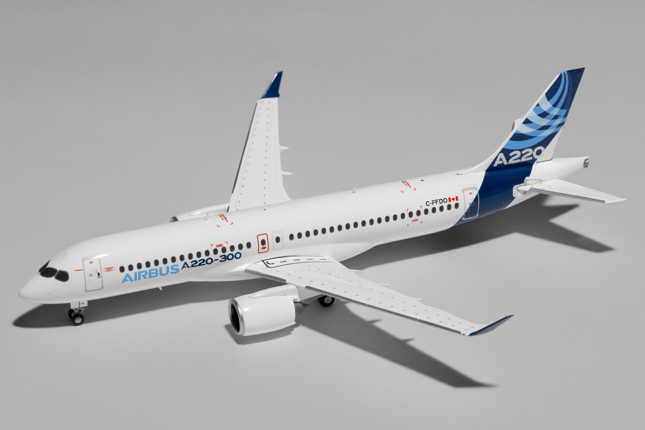 Herpa 1:200 House Colors Airbus A220-300 C-FFDO Rollout 559515