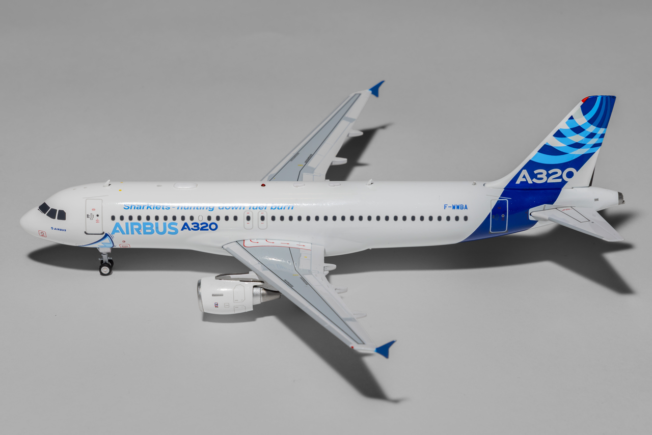 Inflight200 House Colors Airbus A320 F-WWBA "Sharklets - Hunting Down Fuel Burn" IFAIRBUS320