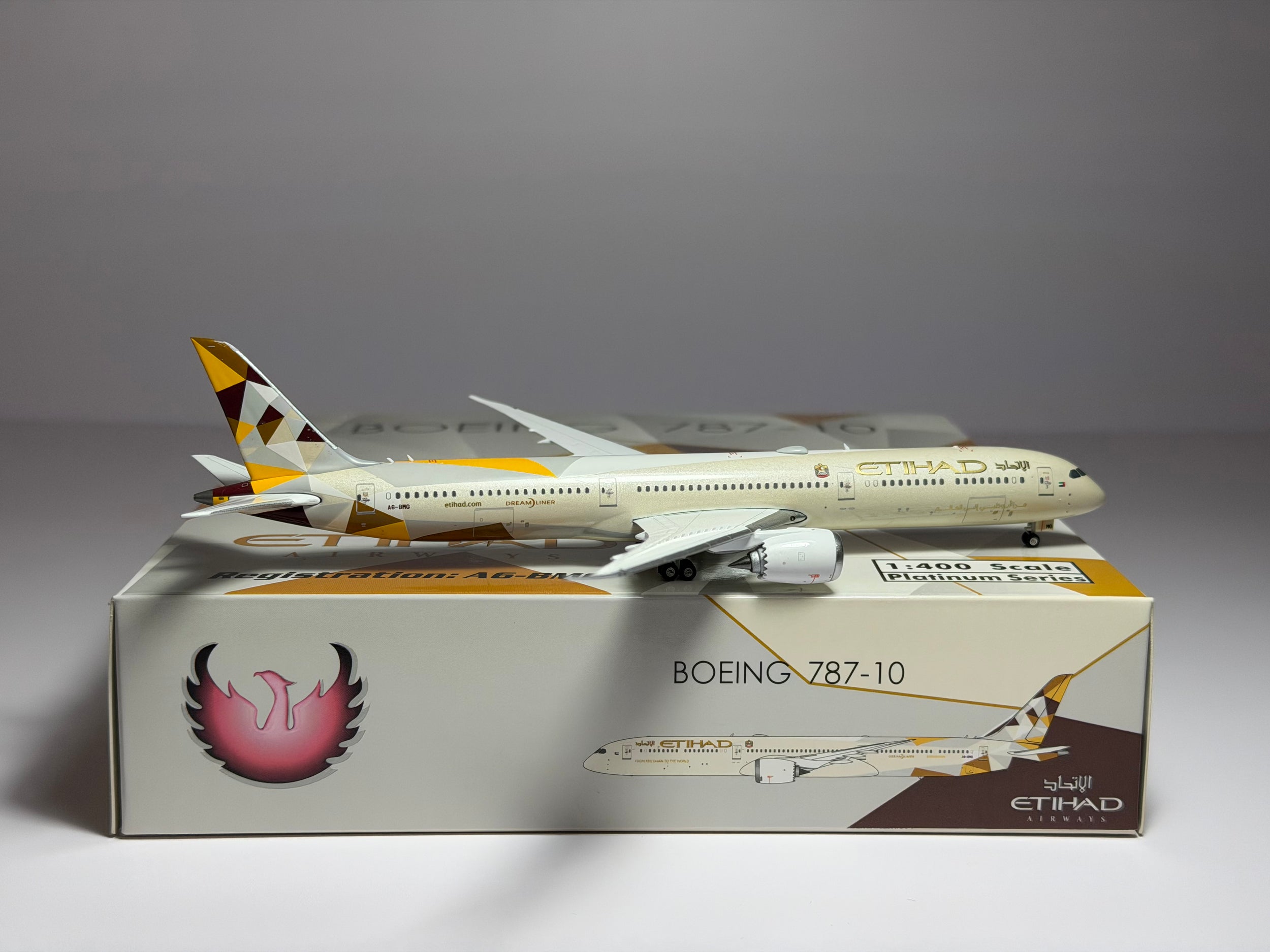 Phoenix Model 1:400 Etihad Boeing 787-10 A6-BMG current colors PH411965
