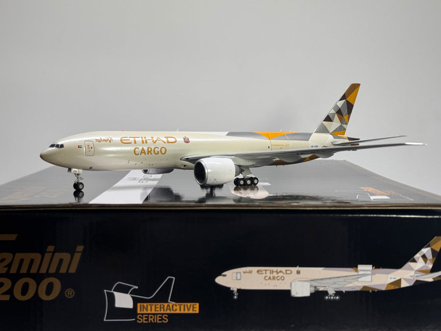 Gemini Jets 1:200 Etihad Cargo Boeing 777F A6-DDE Interactive G2ETD955