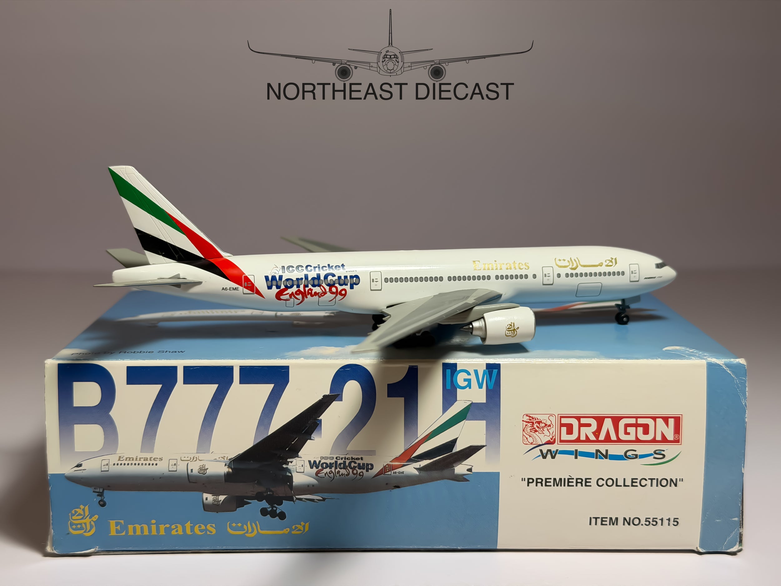 Emirates Boeing 777-200 1:400 Dragon Wings A6-EME (55115)