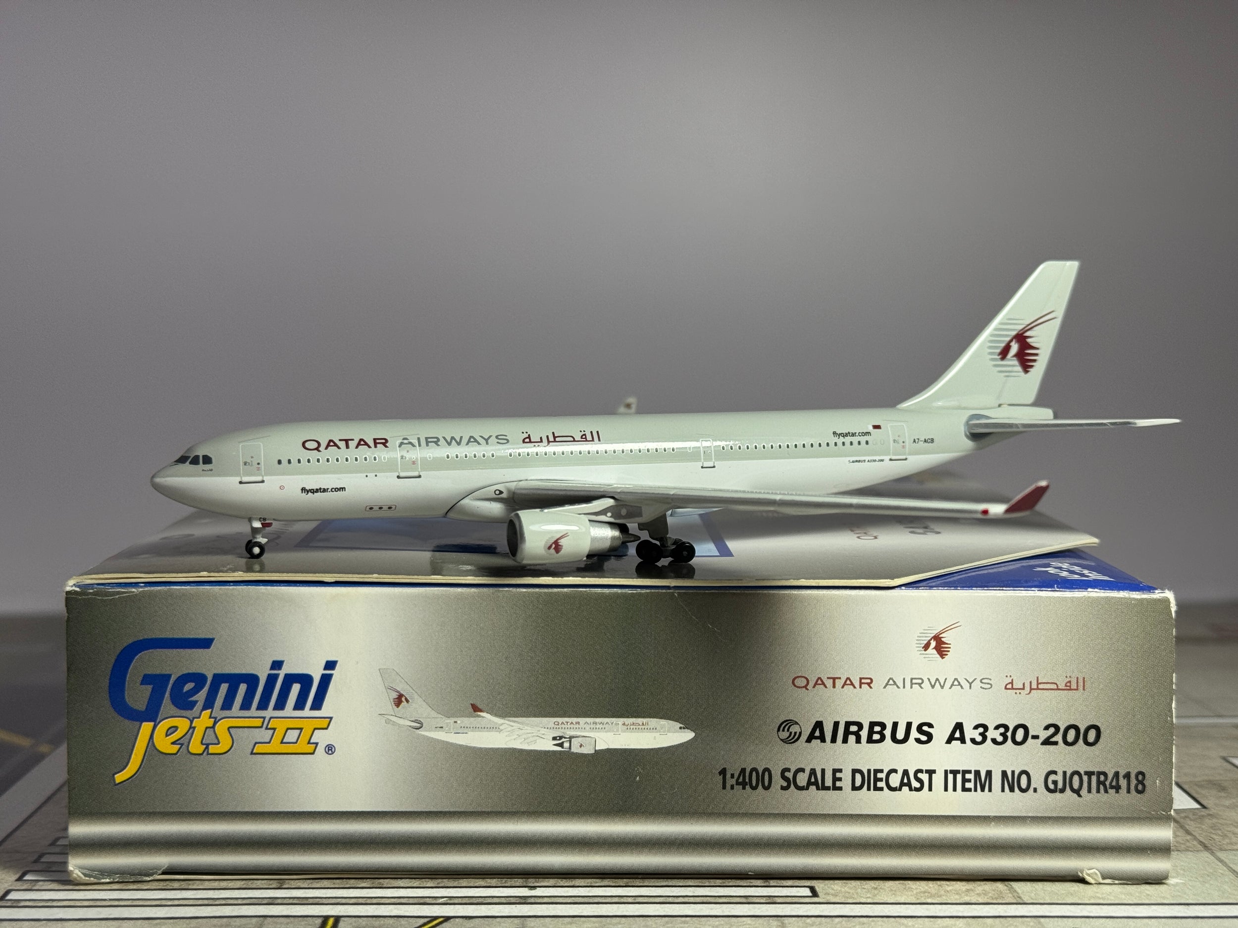 Gemini Jets 1:400 Qatar Airways Airbus A330-200 A7-ACB old colors GJQTR418