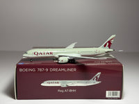 NG Model 1:400 Qatar Airways Boeing 787-9 A7-BHH current colors NG55106