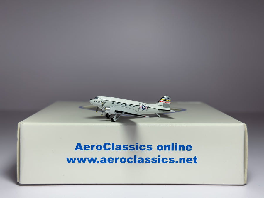 U.S Air Force (USAF) Douglas C-47 1:400 Aeroclassics 0-76671 (AC076671)