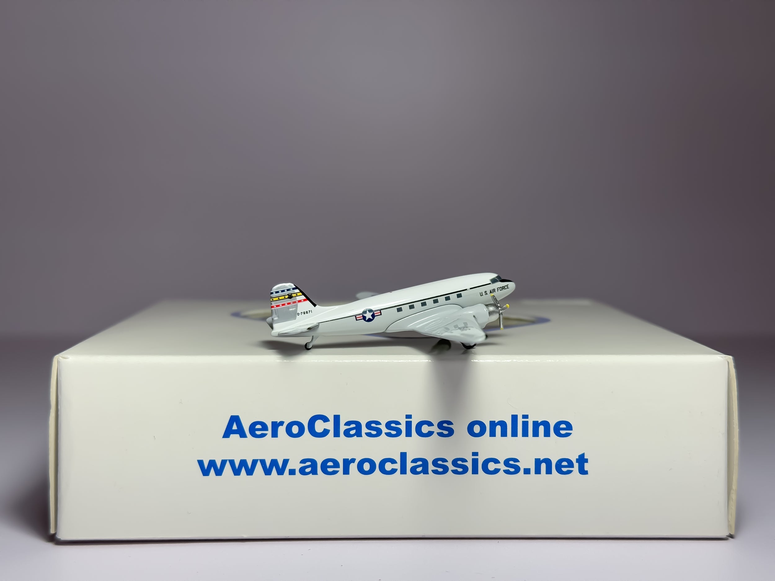 U.S Air Force (USAF) Douglas C-47 1:400 Aeroclassics 0-76671 (AC076671)