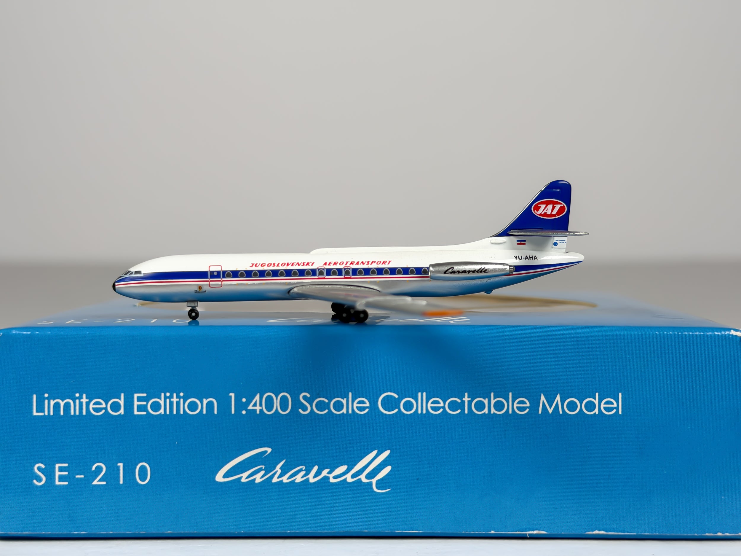 JAT Yugoslav Airlines Sud Aviation SE-210 Caravelle 1:400 Aeroclassics YU-AHA (AC18009)