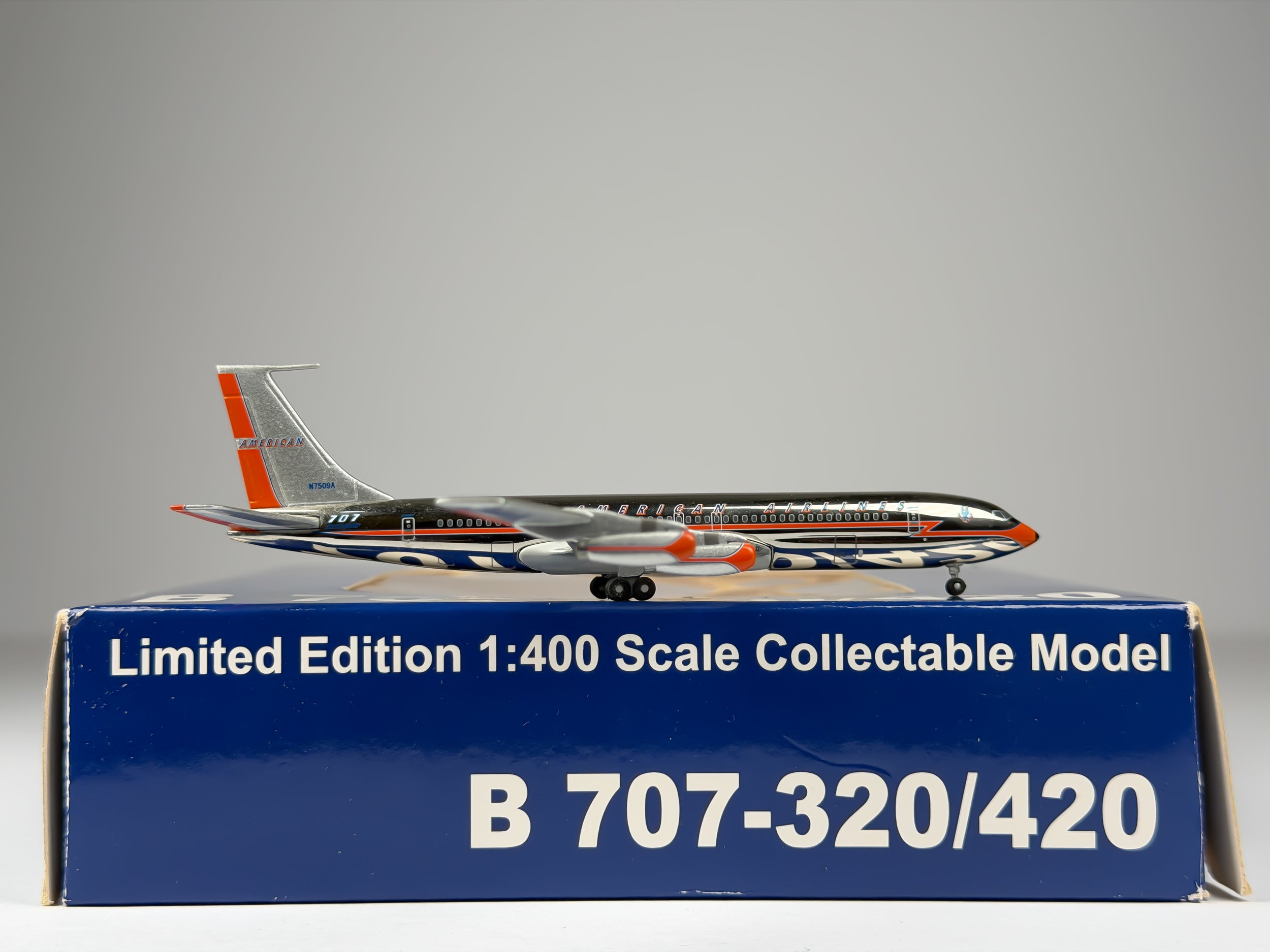 American Airlines Boeing 707-100 1:400 Aeroclassics N7509A (AC18024B)