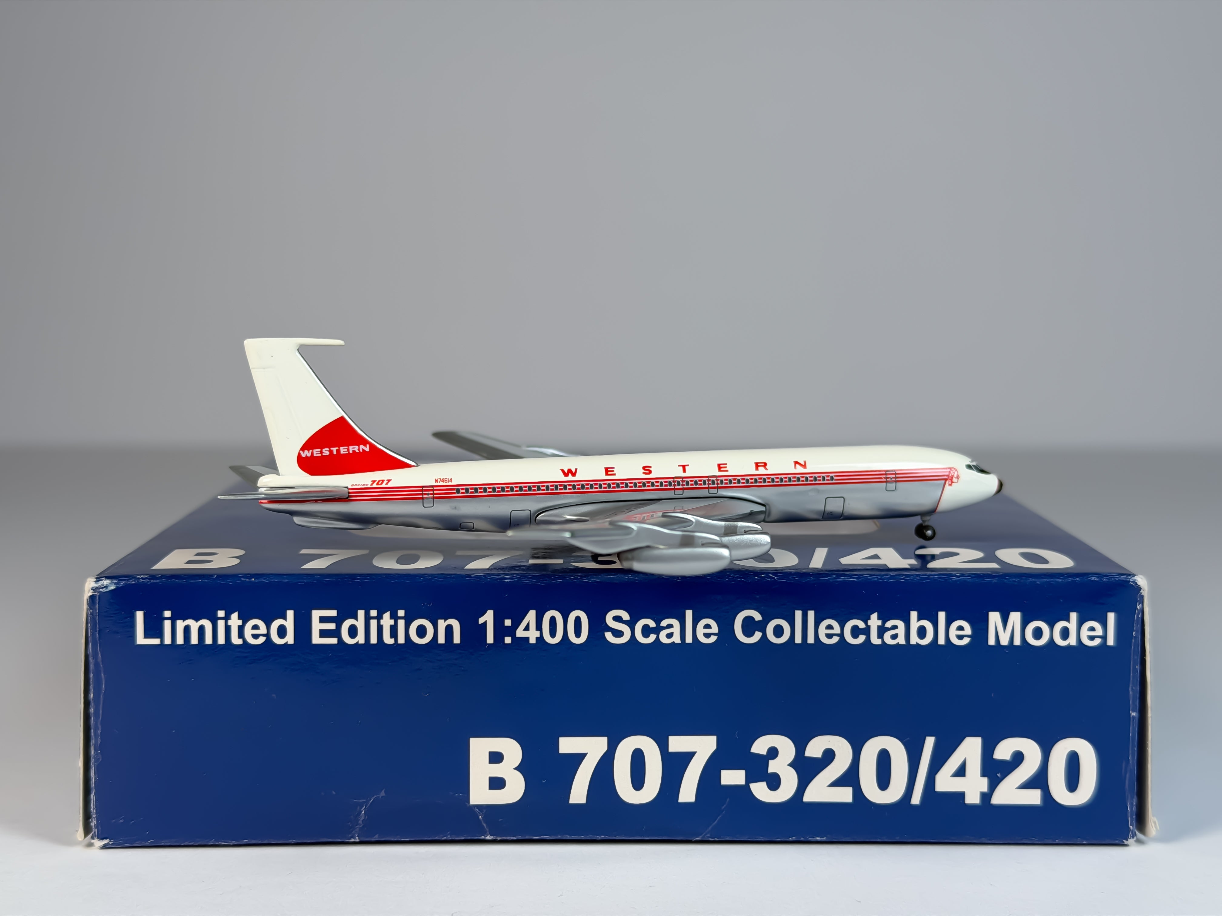 Western Airlines Boeing 707-300 1:400 Aeroclassics N74614 (AC18046B)
