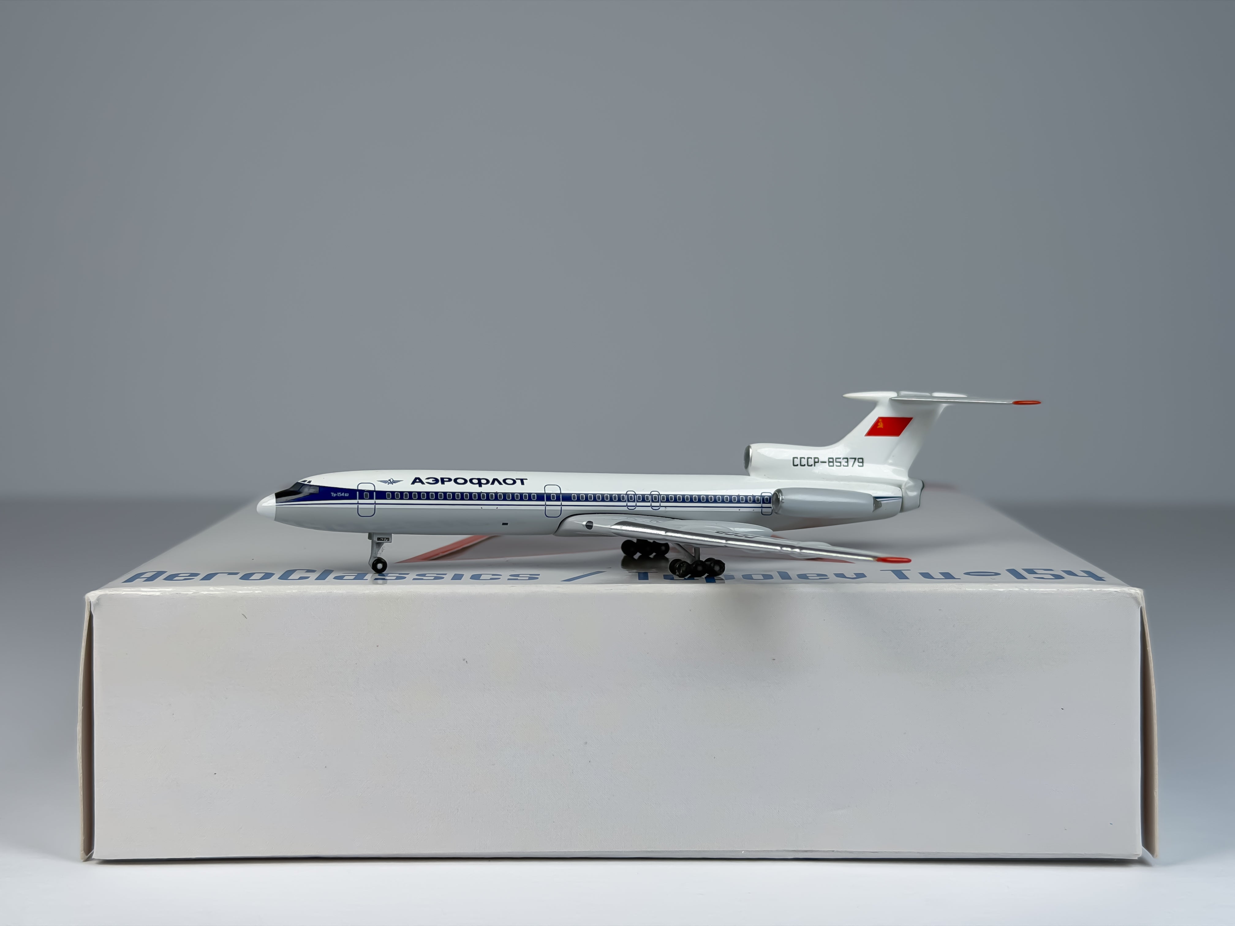 Aeroflot Tupolev TU-154B 1:400 Aeroclassics CCCP-85379 (AC18047)
