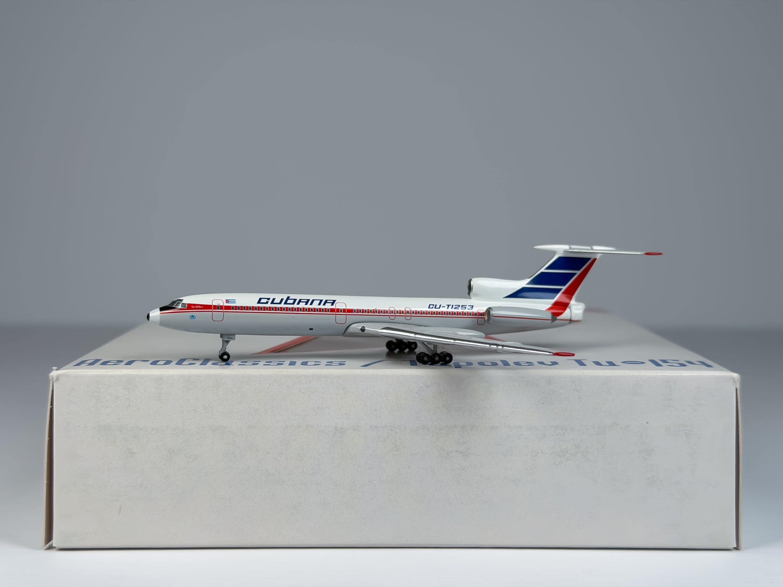 Cubana Tupolev TU-154B 1:400 Aeroclassics CU-T1253 (AC18052)