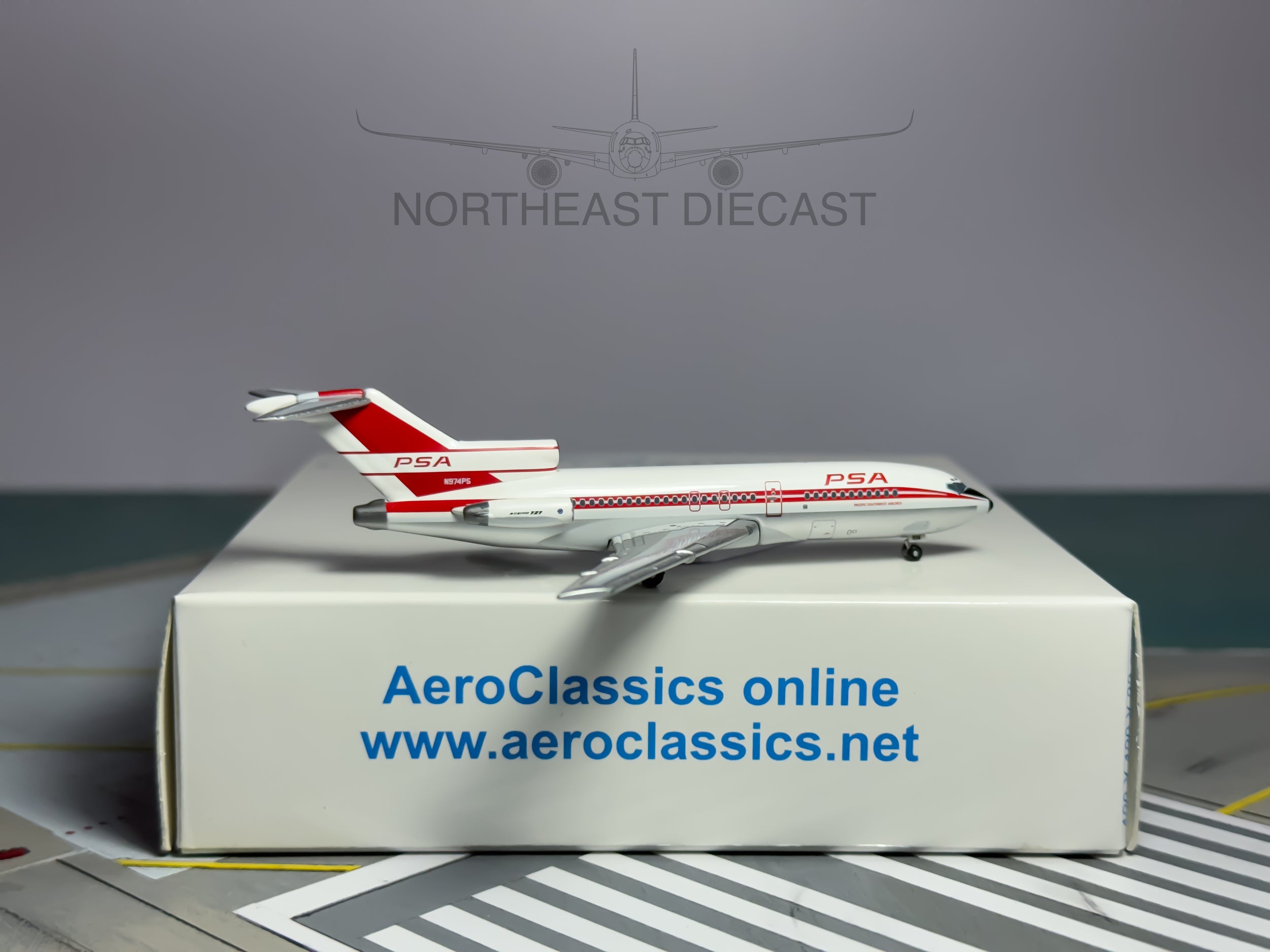 Pacific Southwest Airlines (PSA) Boeing 727-100 1:400 Aeroclassics N974PS (AC18086)