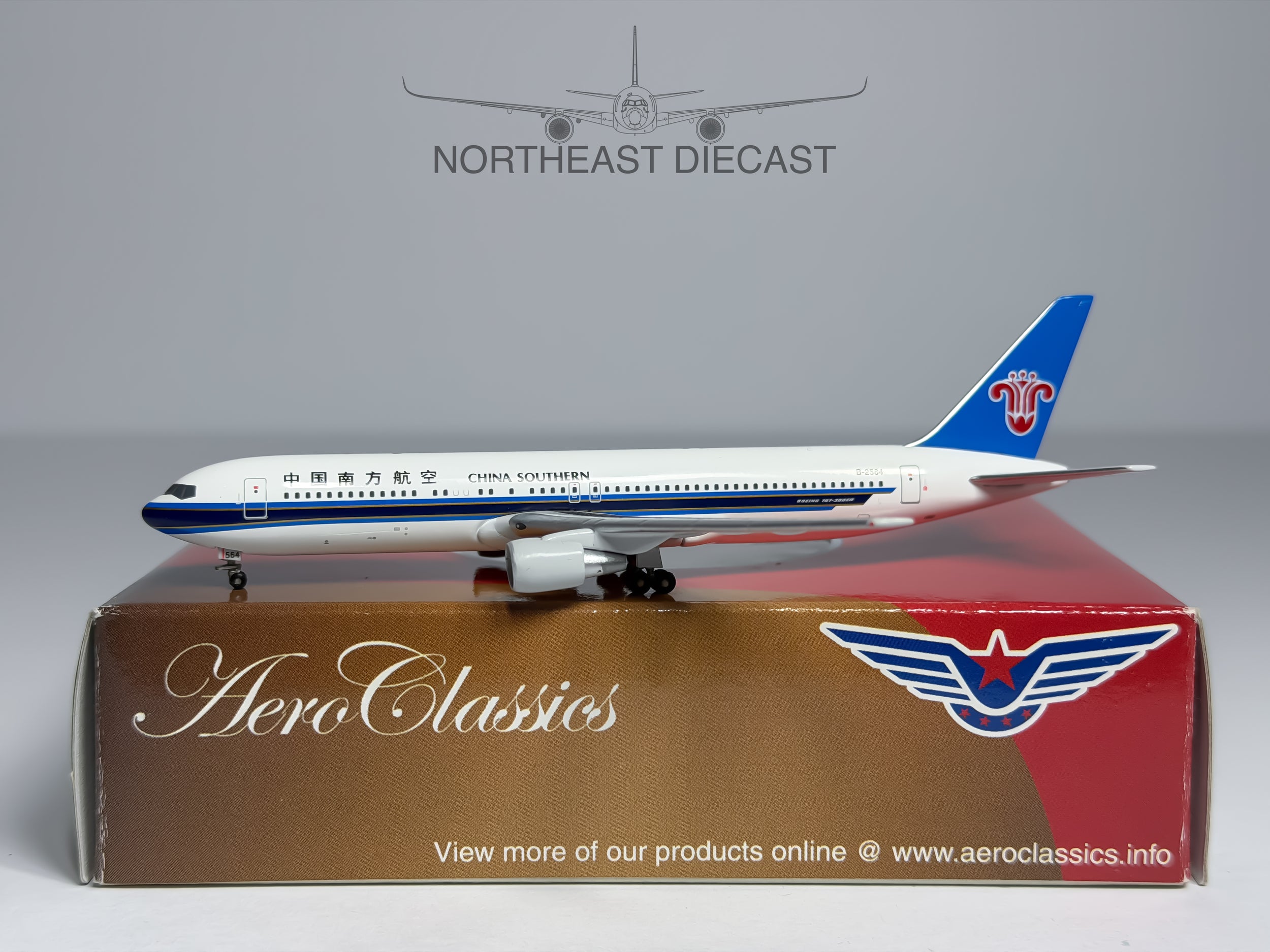 China Southern Boeing 767-300 1:400 Aeroclassics B-2564 (AC18115)