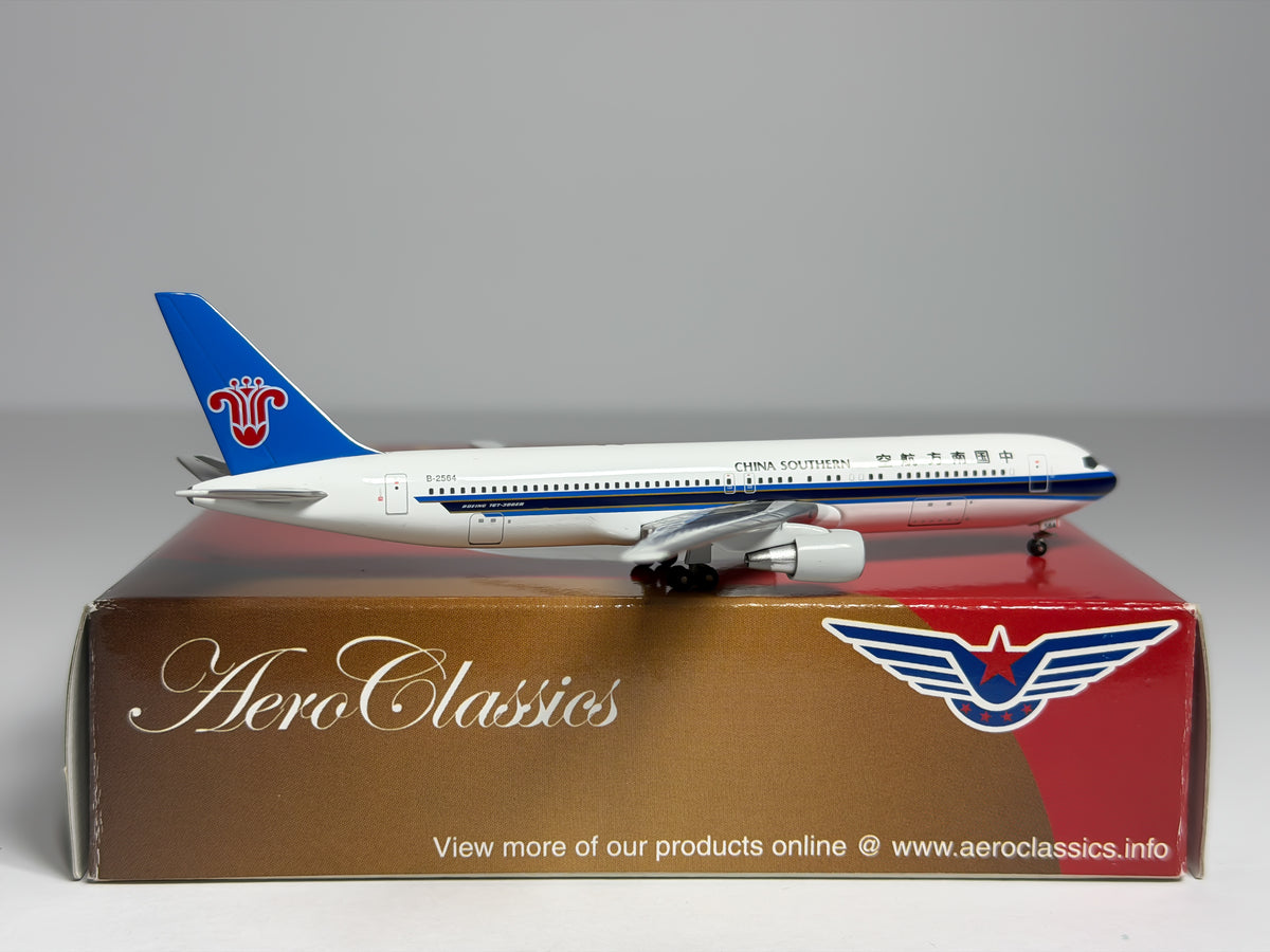 China Southern Boeing 767-300 1:400 Aeroclassics B-2564 (AC18115)