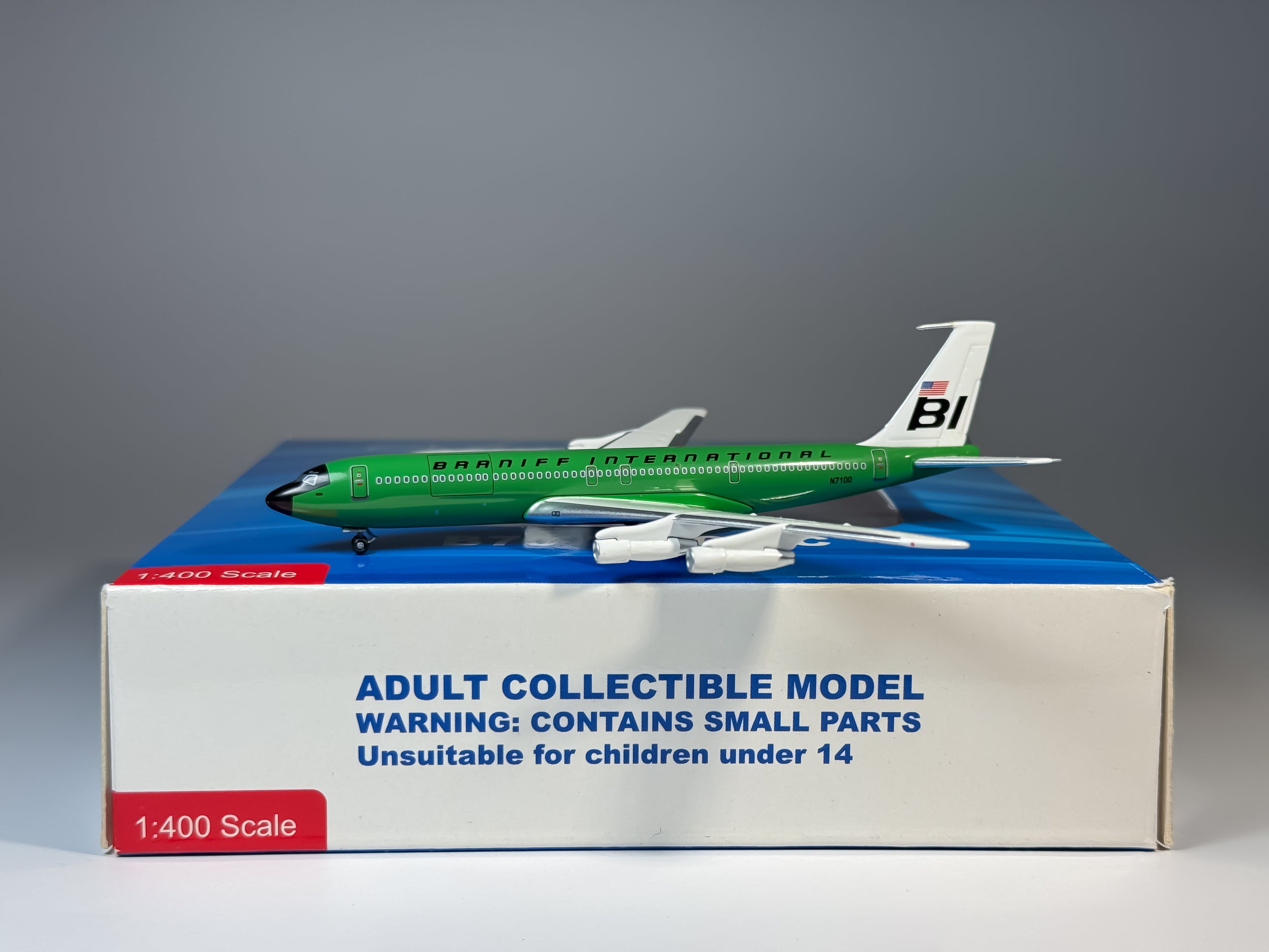 Braniff International Boeing 707-300 1:400 Aeroclassics N7100 (AC18126F)