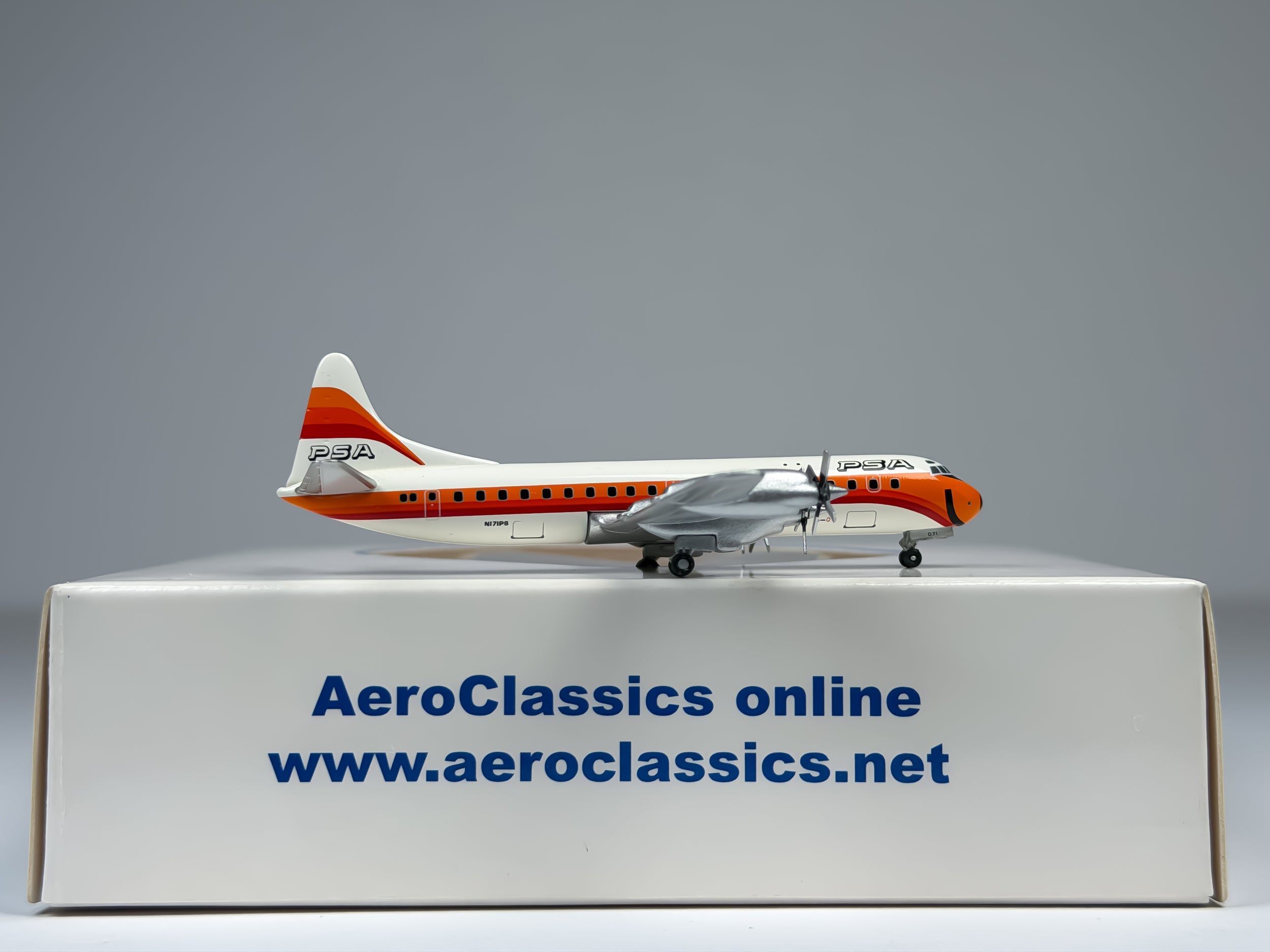 Pacific Southwest Airlines (PSA) Lockheed L-188 Electra 1:400 Aeroclassics N171PS (AC18134)