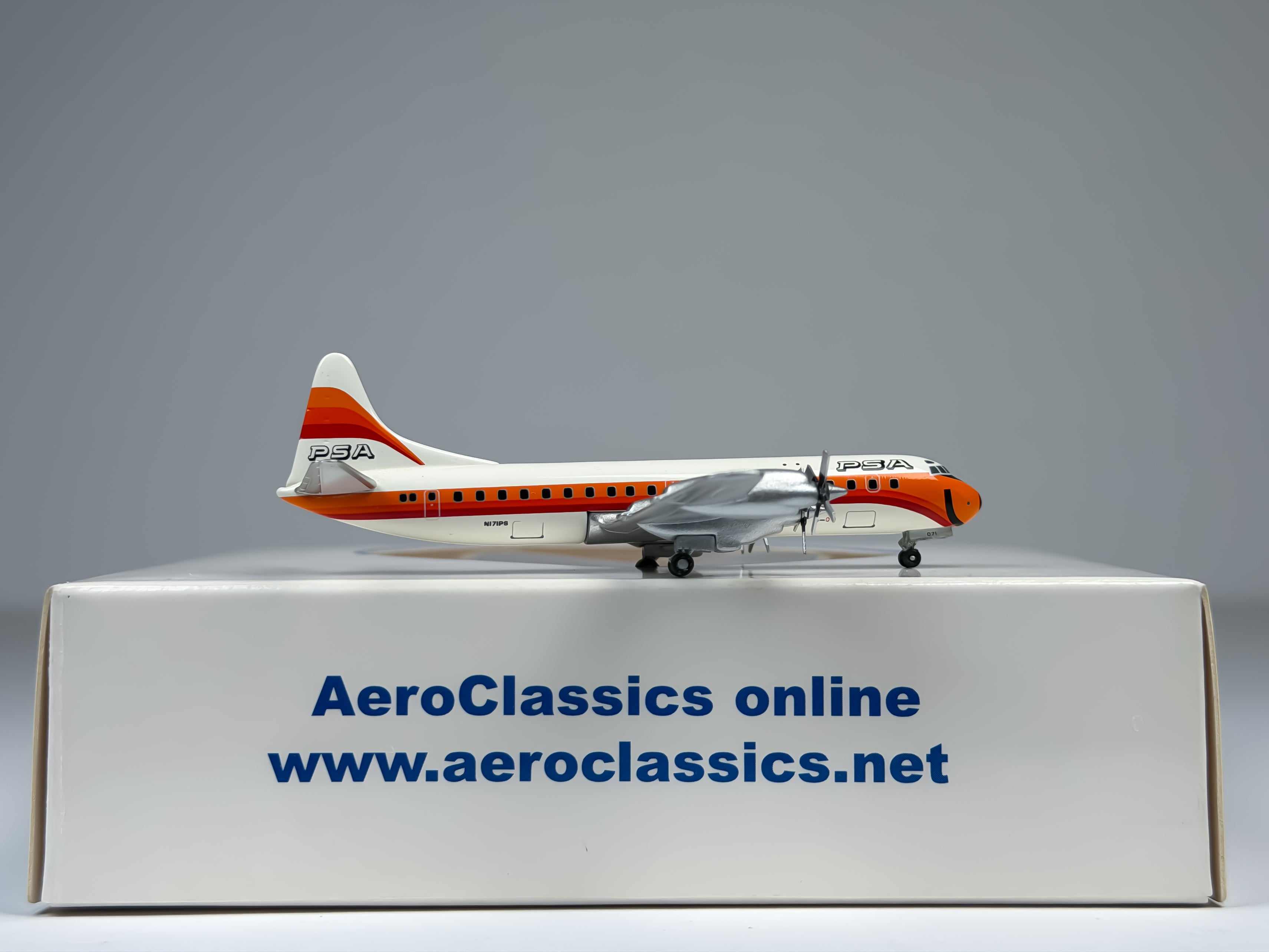 Pacific Southwest Airlines (PSA) Lockheed L-188 Electra 1:400 Aeroclassics N171PS (AC18134)