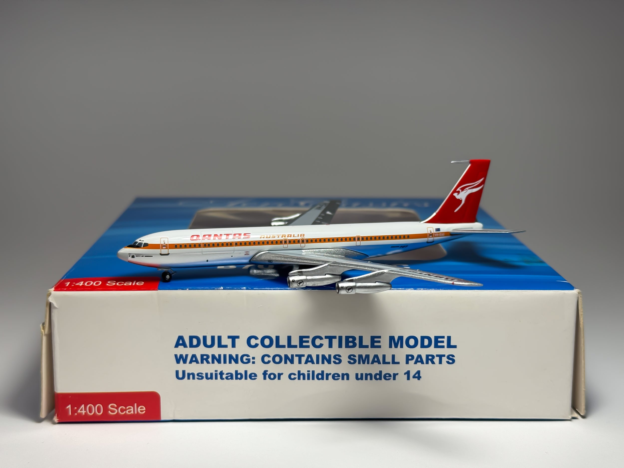 Qantas Airways Boeing 707-300 1:400 Aeroclassics VH-EAI (AC18142)