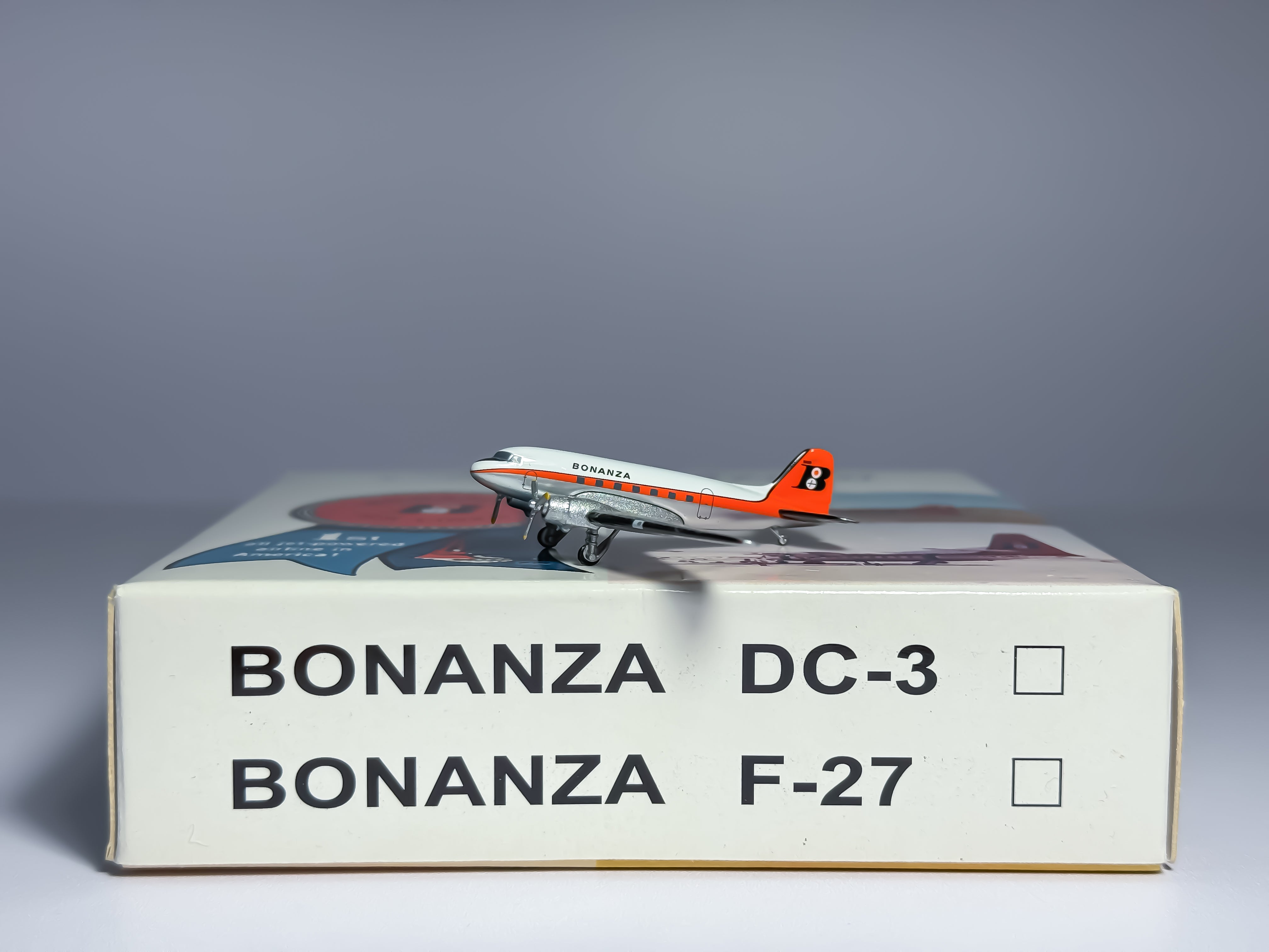 Bonanza Air Lines Douglas DC-3 1:400 Aeroclassics N498 (AC18185B)