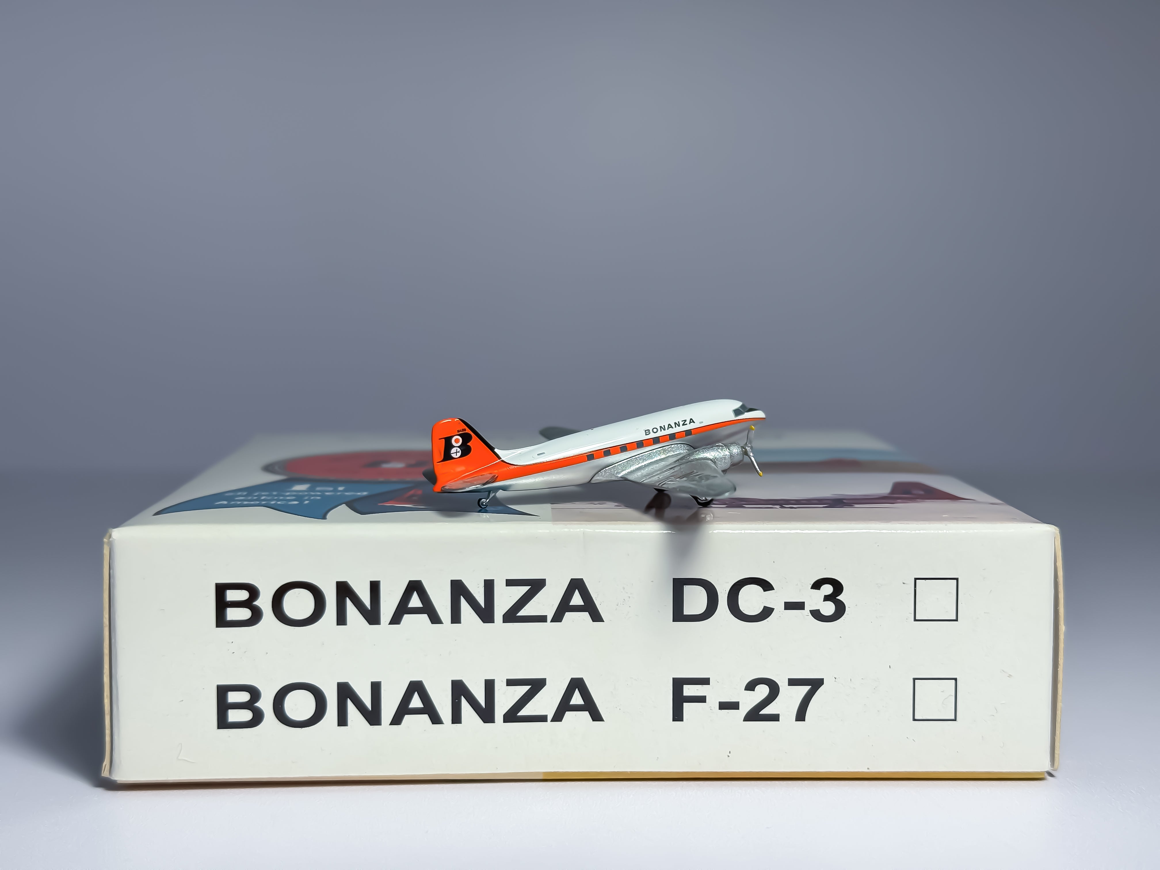Bonanza Air Lines Douglas DC-3 1:400 Aeroclassics N498 (AC18185B)
