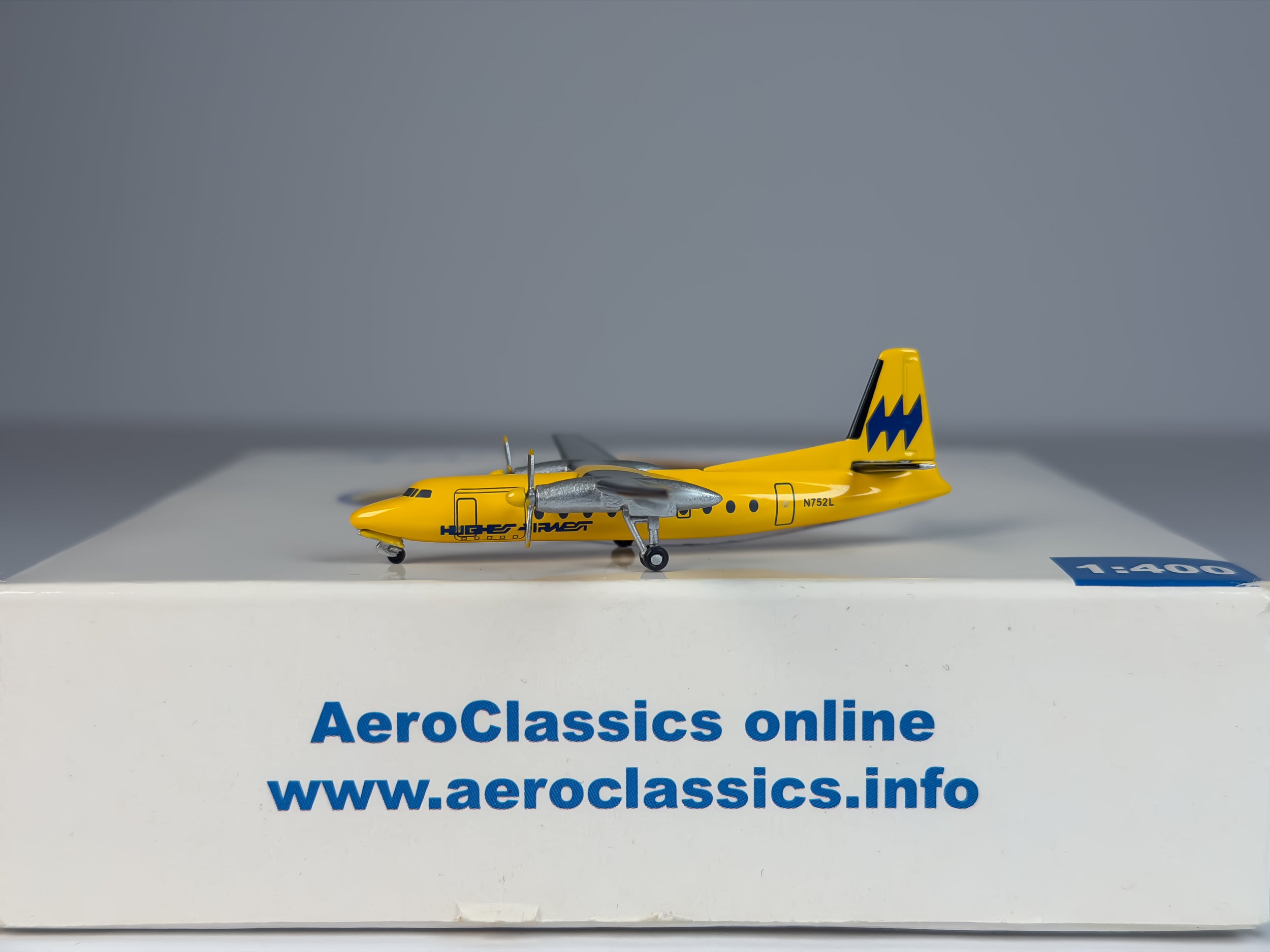 Hughes Air West Fokker F-27 1:400 Aeroclassics N752L (AC18277)