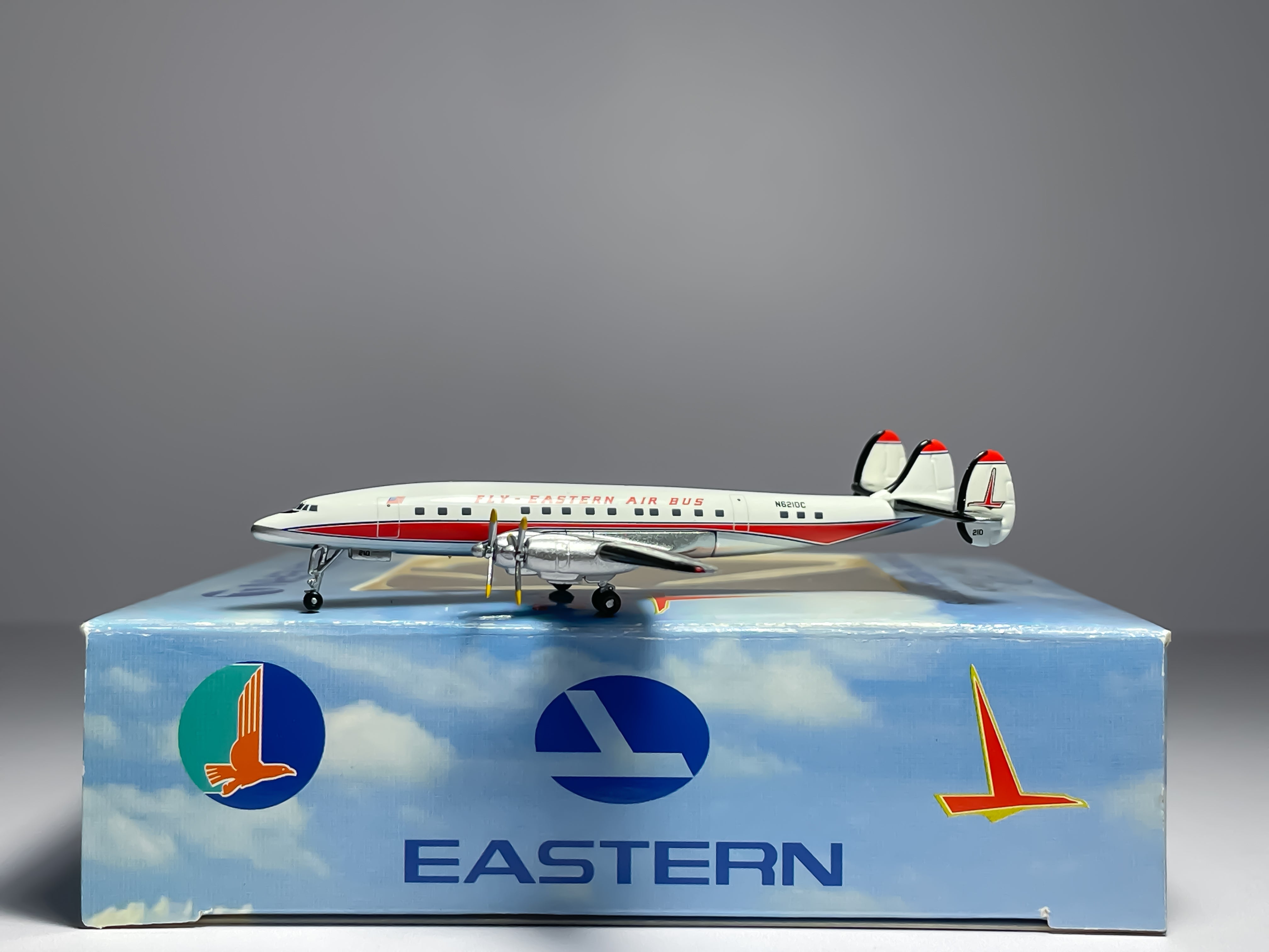 Eastern Air Lines Lockheed L-1049 1:400 Aeroclassics N6210C (AC18289B)