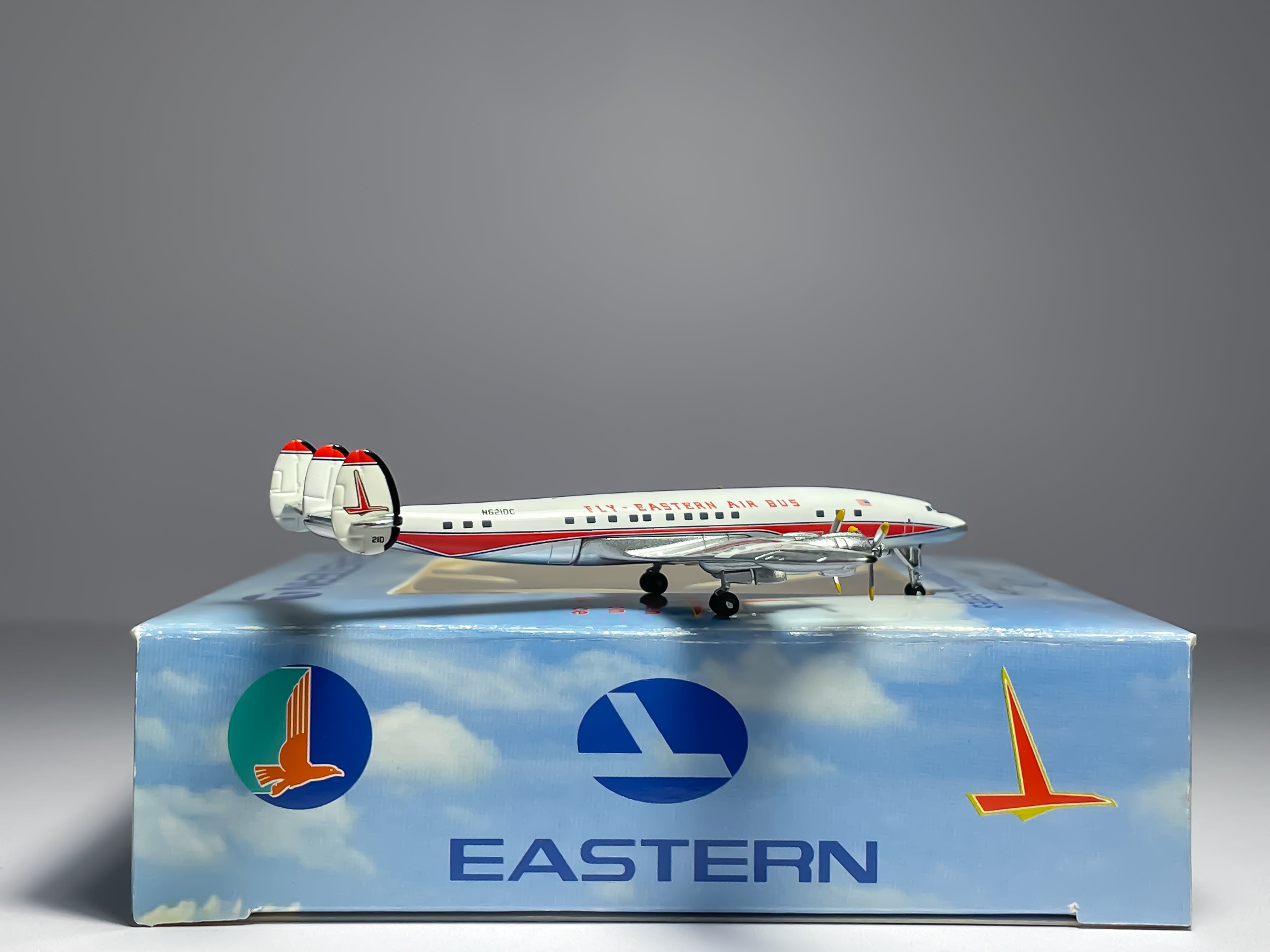 Eastern Air Lines Lockheed L-1049 1:400 Aeroclassics N6210C (AC18289B)