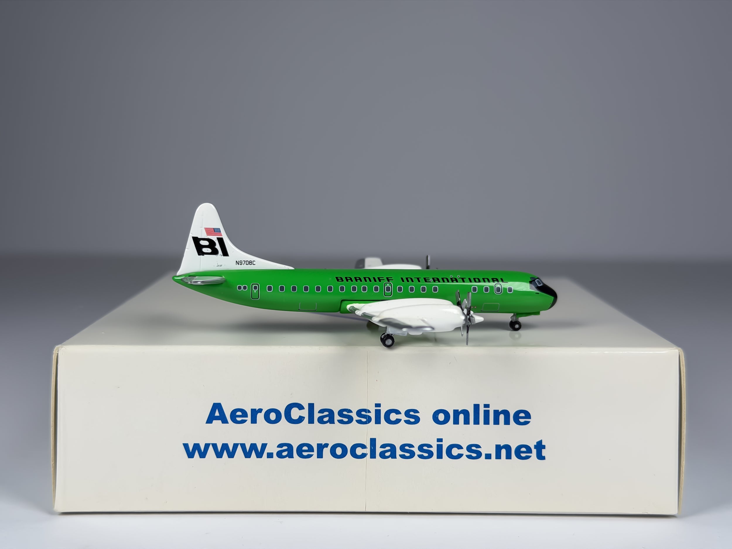 Braniff International Lockheed L-188 Electra 1:400 Aeroclassics N9708C (AC18305D)