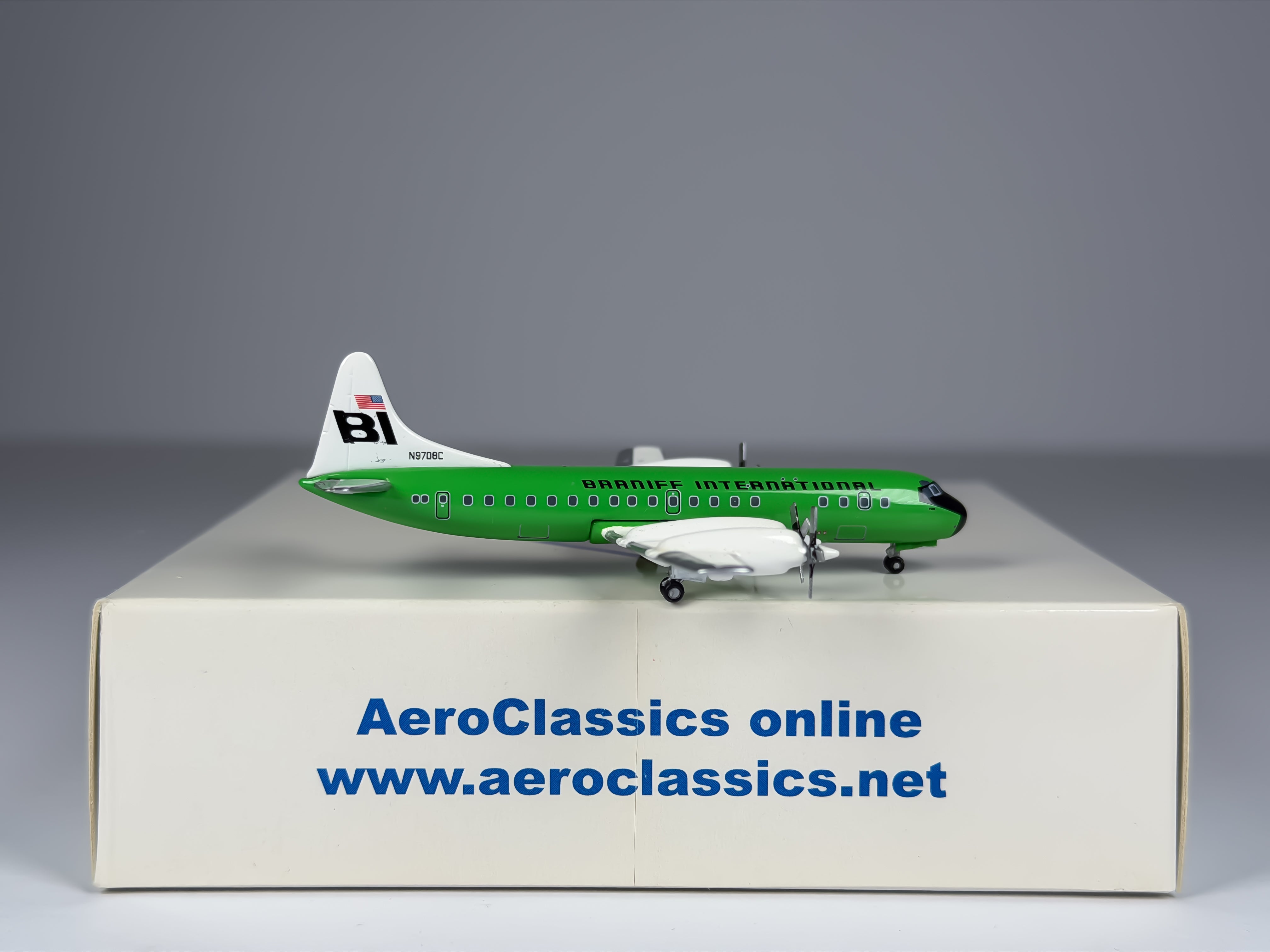 Braniff International Lockheed L-188 Electra 1:400 Aeroclassics N9708C (AC18305D)