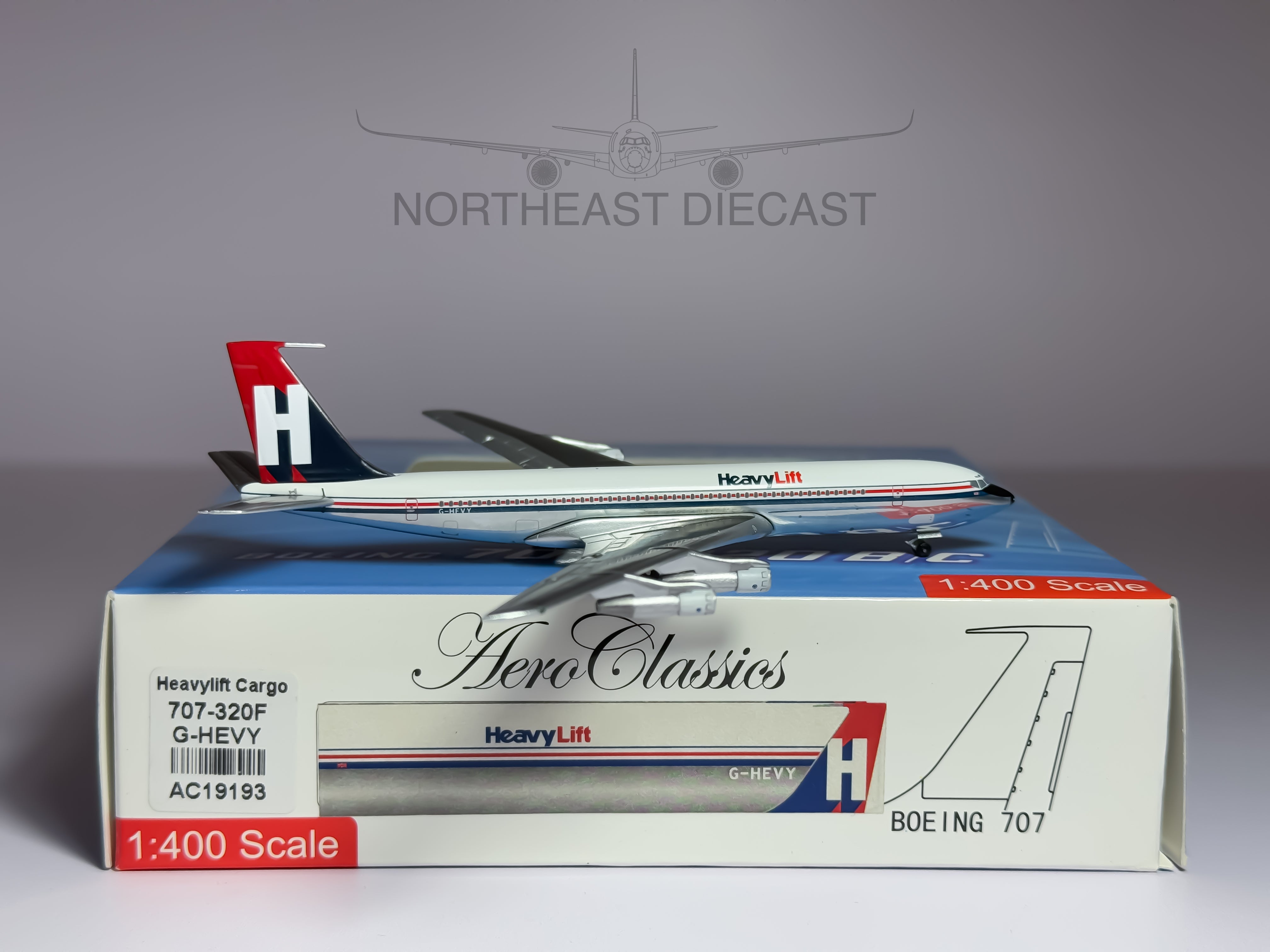 HeavyLift Cargo Boeing 707-300F 1:400 Aeroclassics G-HEVY (AC19193)
