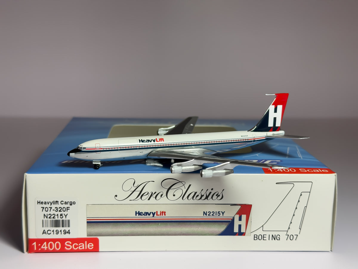 HeavyLift Cargo Boeing 707-320F 1:400 Aeroclassics N2215Y (AC19194)