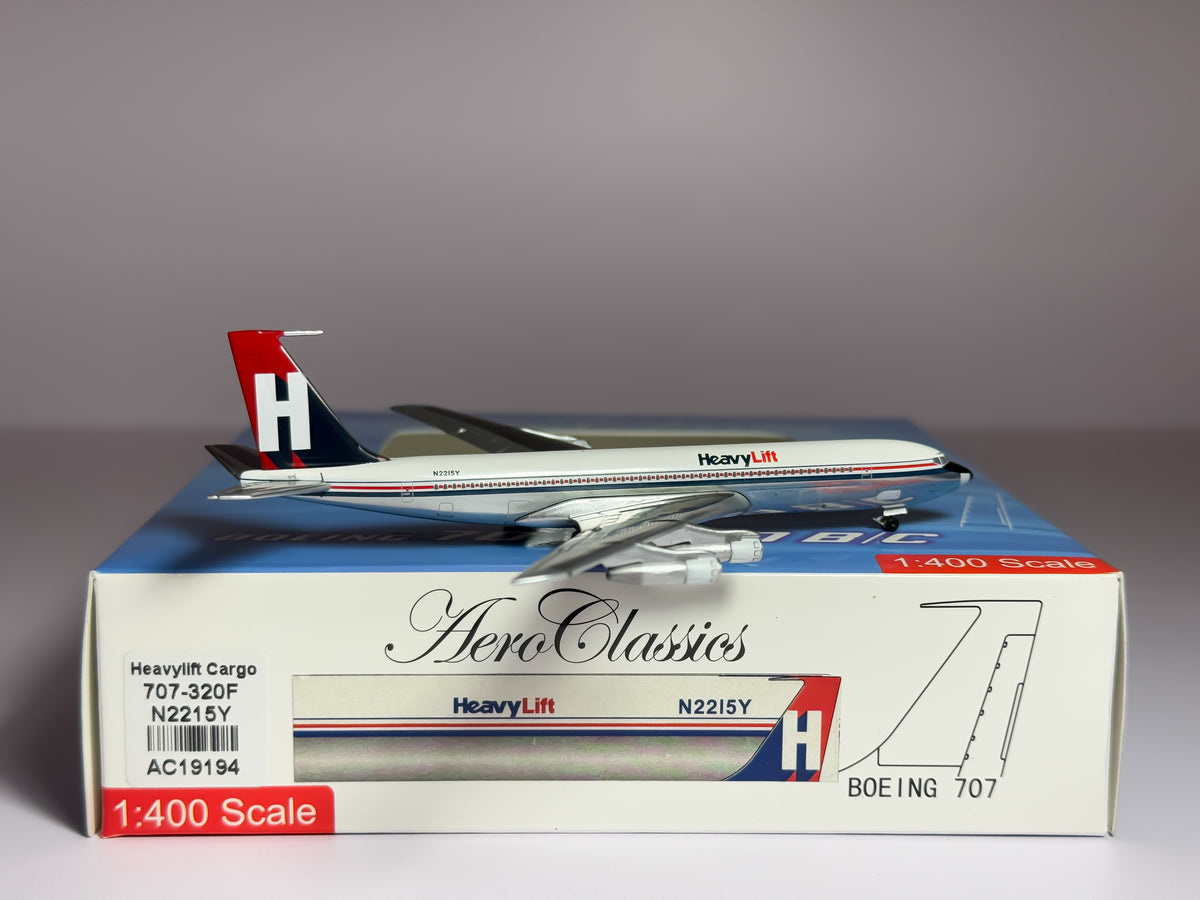 HeavyLift Cargo Boeing 707-320F 1:400 Aeroclassics N2215Y (AC19194)