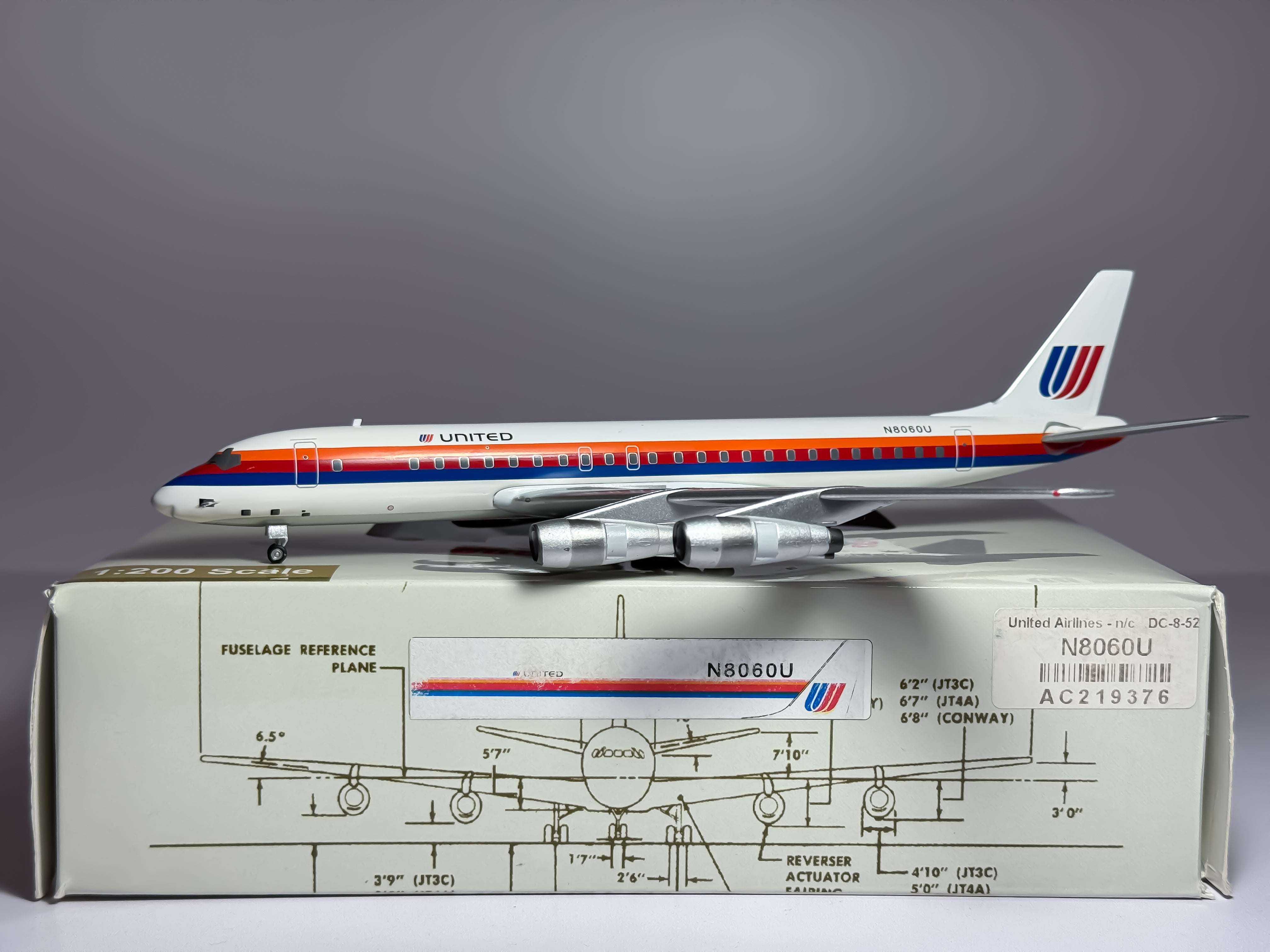 United Airlines Douglas DC-8-50 1:200 Aeroclassics N8060U (AC219376)