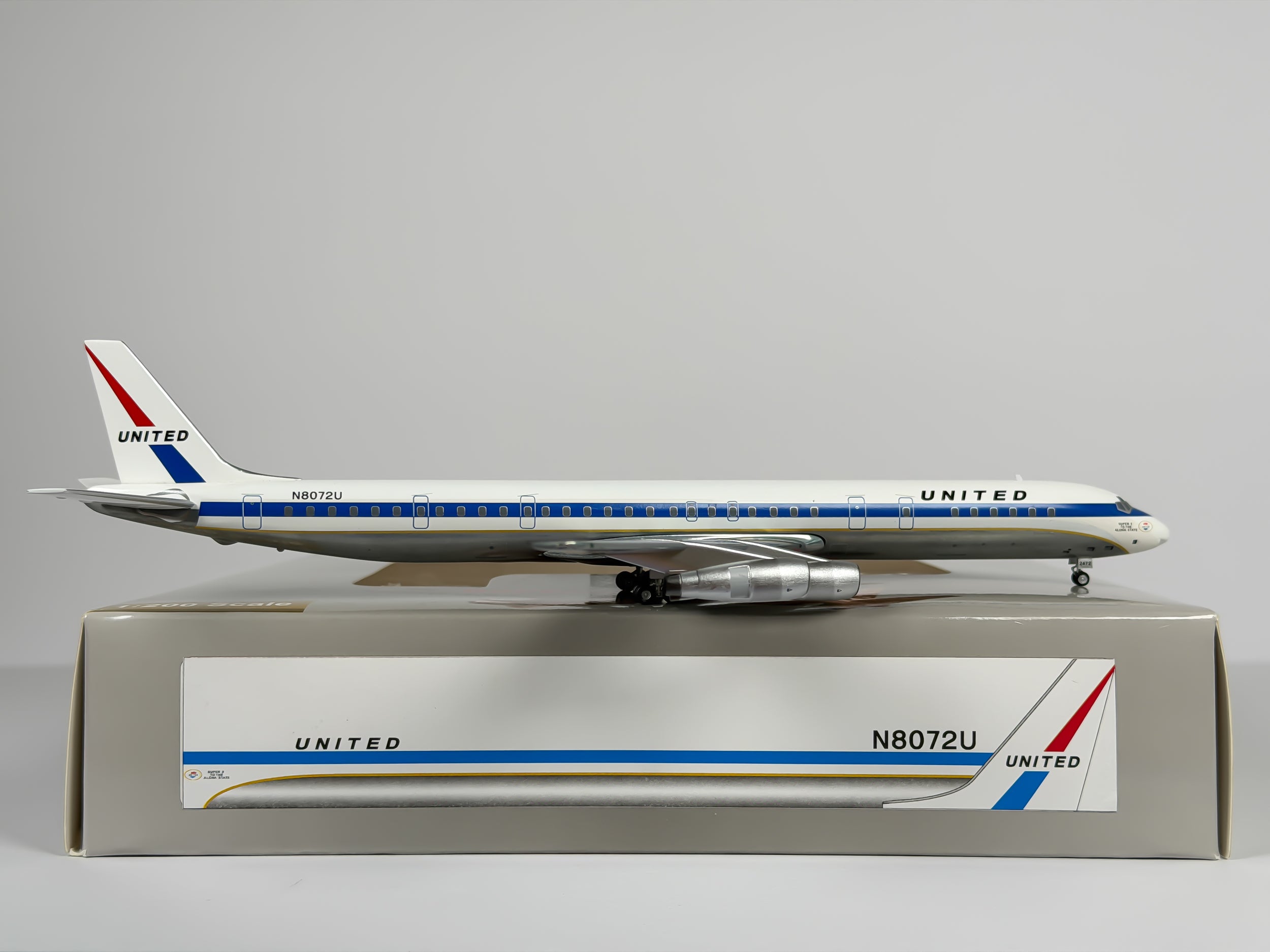 United Airlines Douglas DC-8-61 1:200 Aeroclassics N8072U (AC219549A)