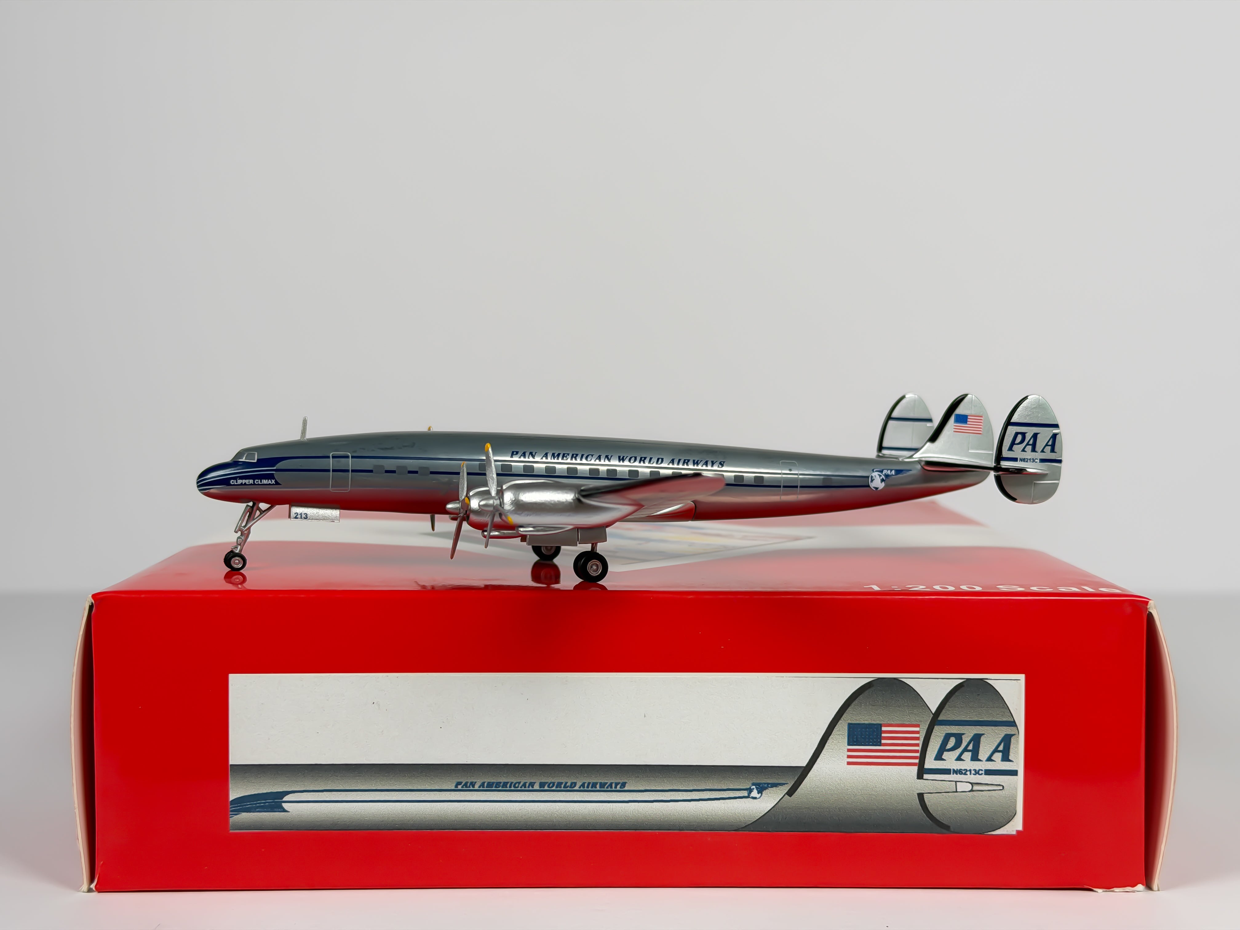 Pan American Lockheed L-1049 1:200 Aeroclassics N6213C (AC219619)