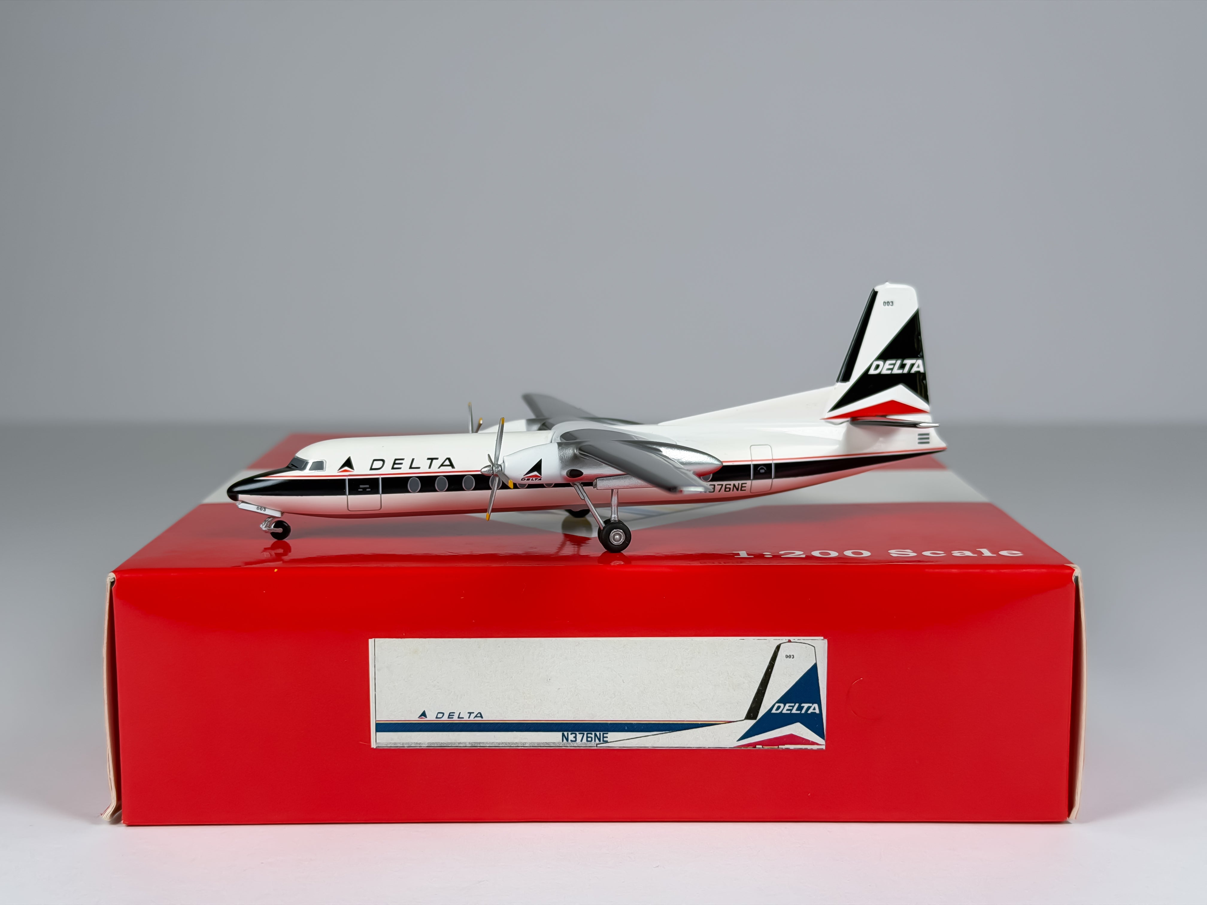 Delta Air Lines Fokker F-27 1:200 Aeroclassics N376NE (AC219733)