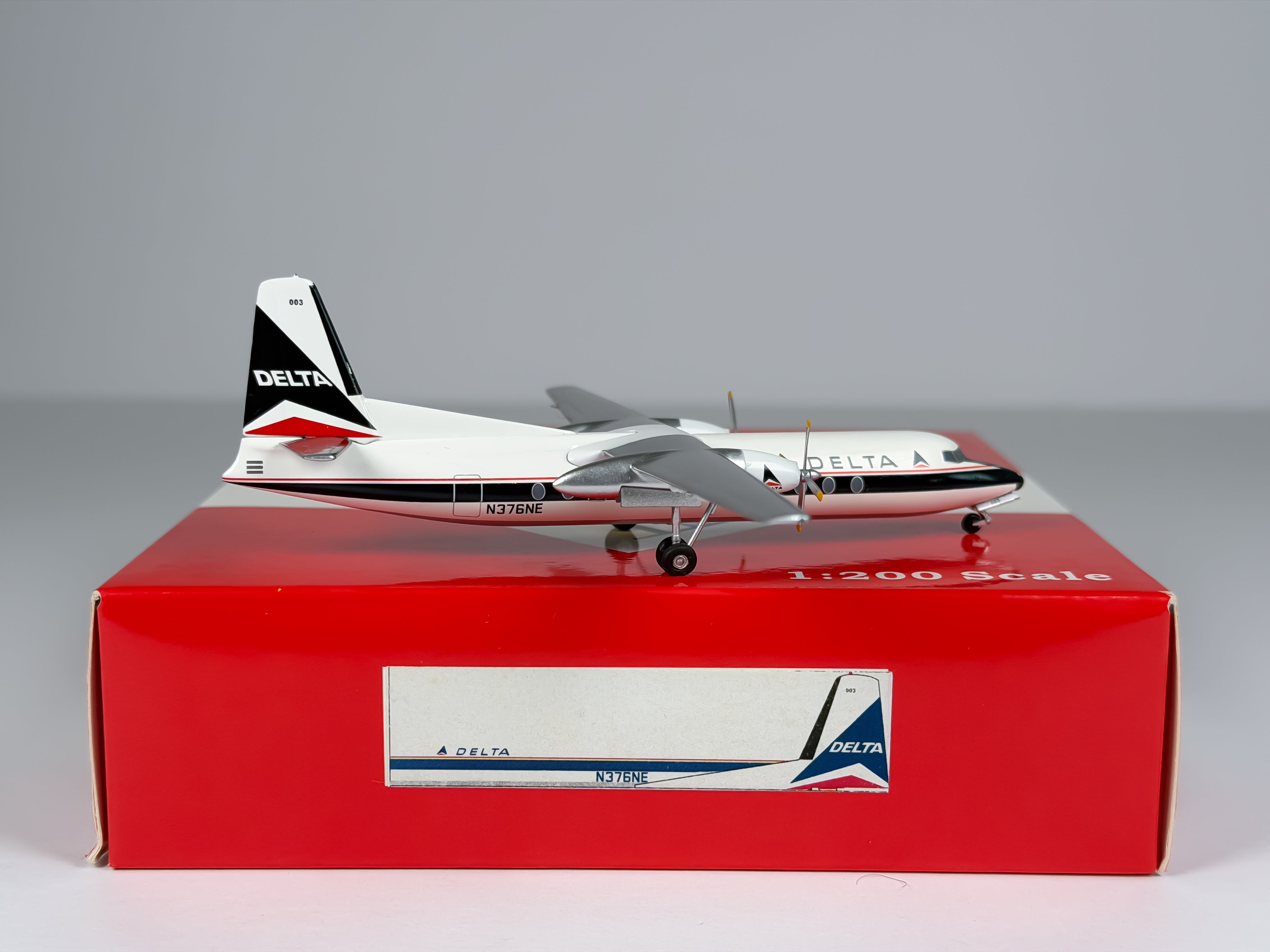 Delta Air Lines Fokker F-27 1:200 Aeroclassics N376NE (AC219733)