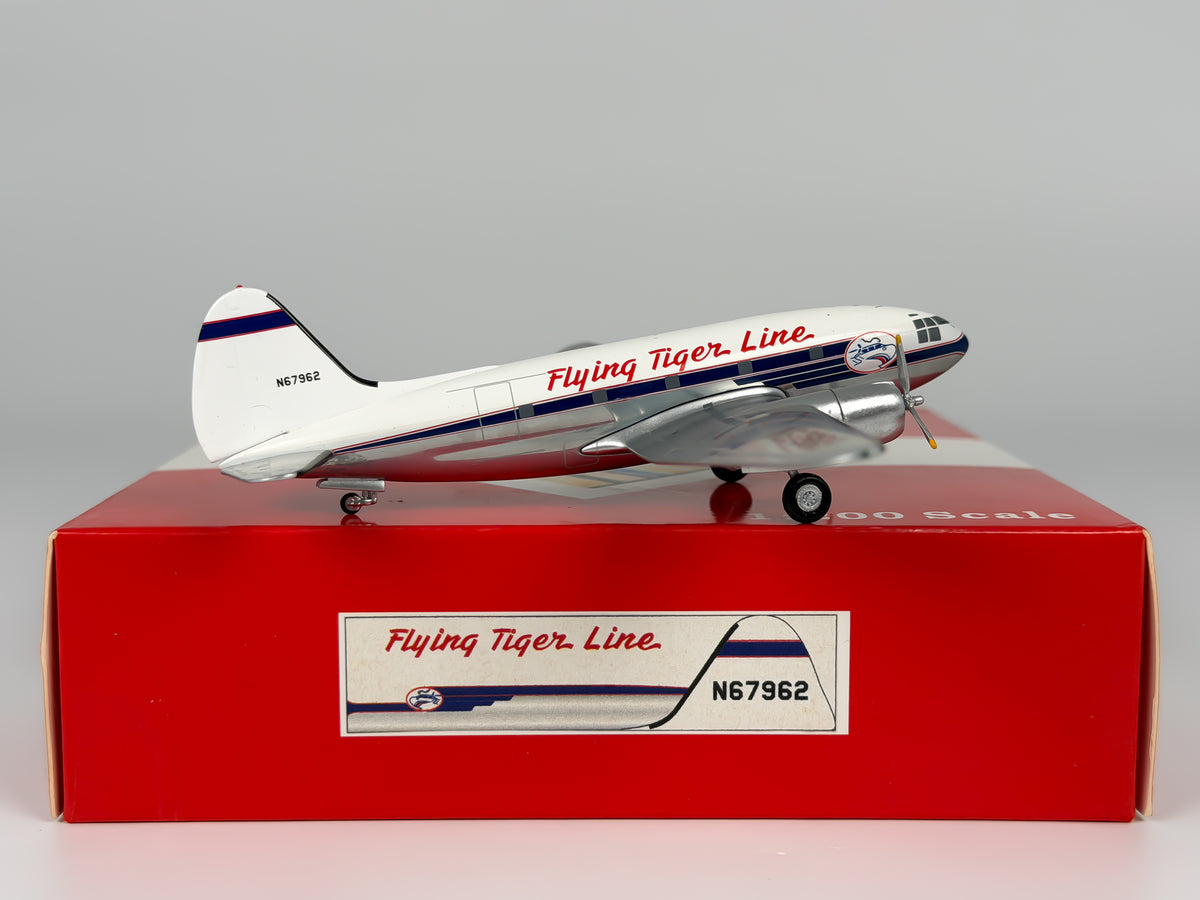 Flying Tigers Curtiss C-46 1:200 Aeroclassics N67962 (AC2N67962)