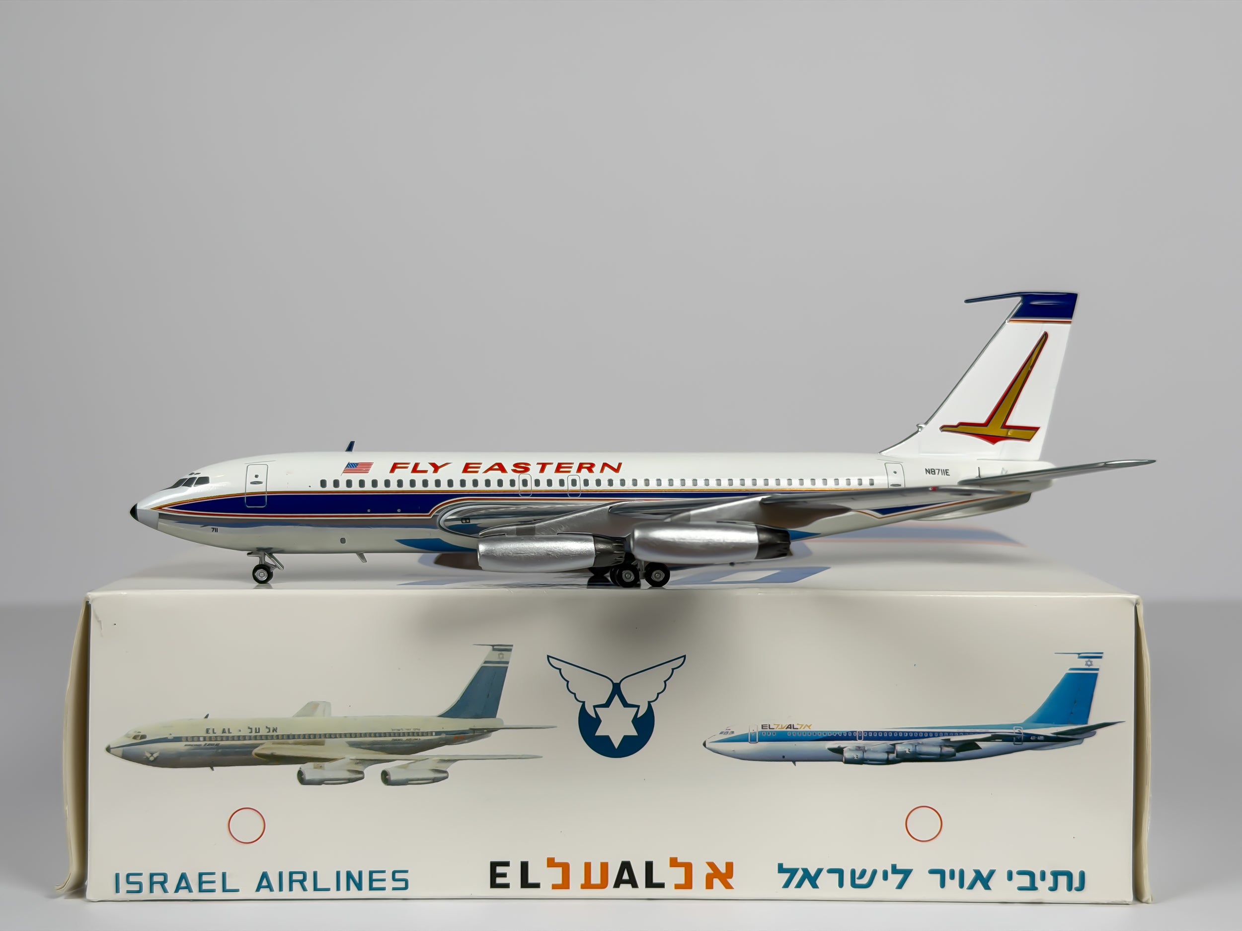 Eastern Air Lines Boeing 720 1:200 Aeroclassics N8711E (AC2N8711E)