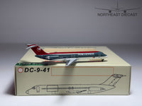 Northwest Airlines Douglas DC-9-30 1:400 Aeroclassics N608NW (AC411324)