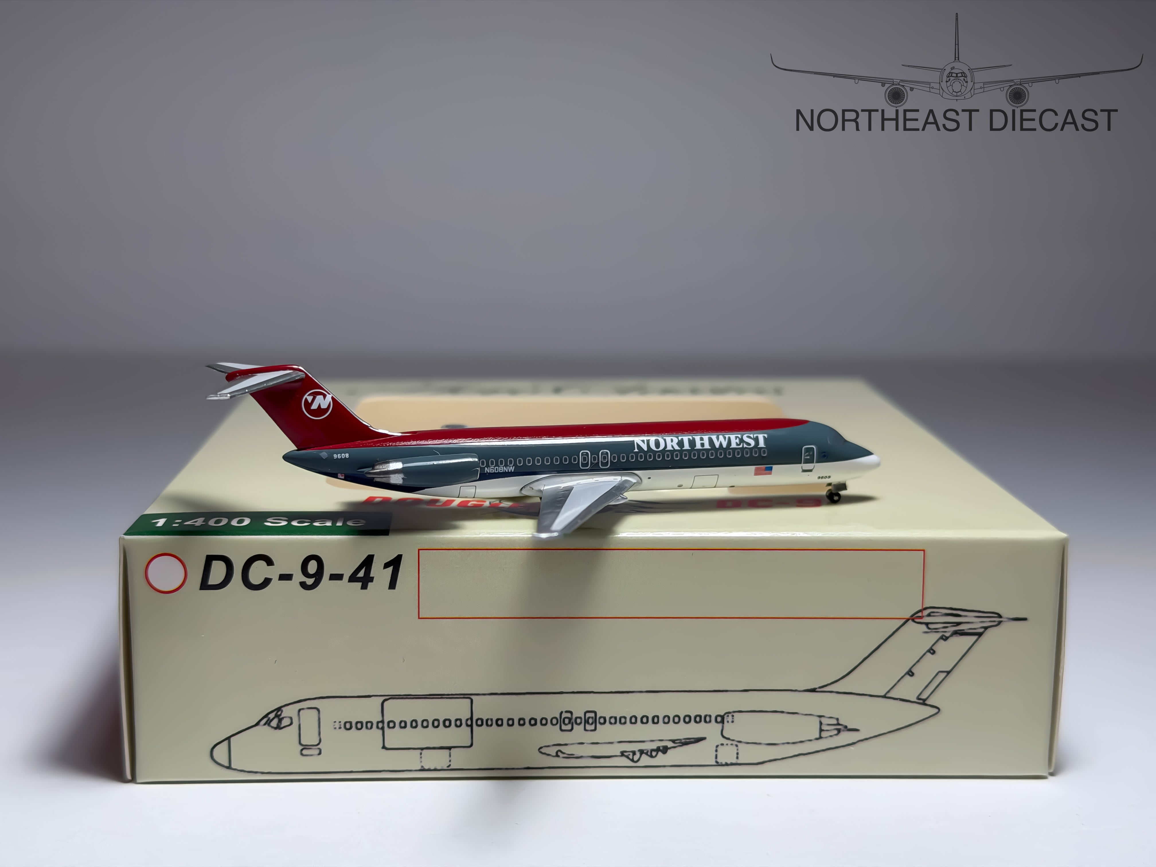 Northwest Airlines Douglas DC-9-30 1:400 Aeroclassics N608NW (AC411324)