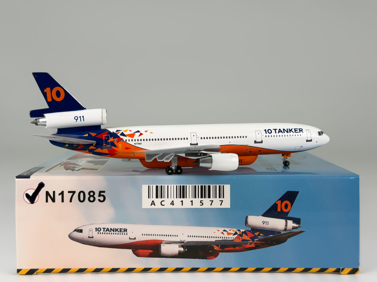 10 Tanker Air Carrier McDonnell Douglas DC-10-30 1:400 Aeroclassics N17085 (AC411577)